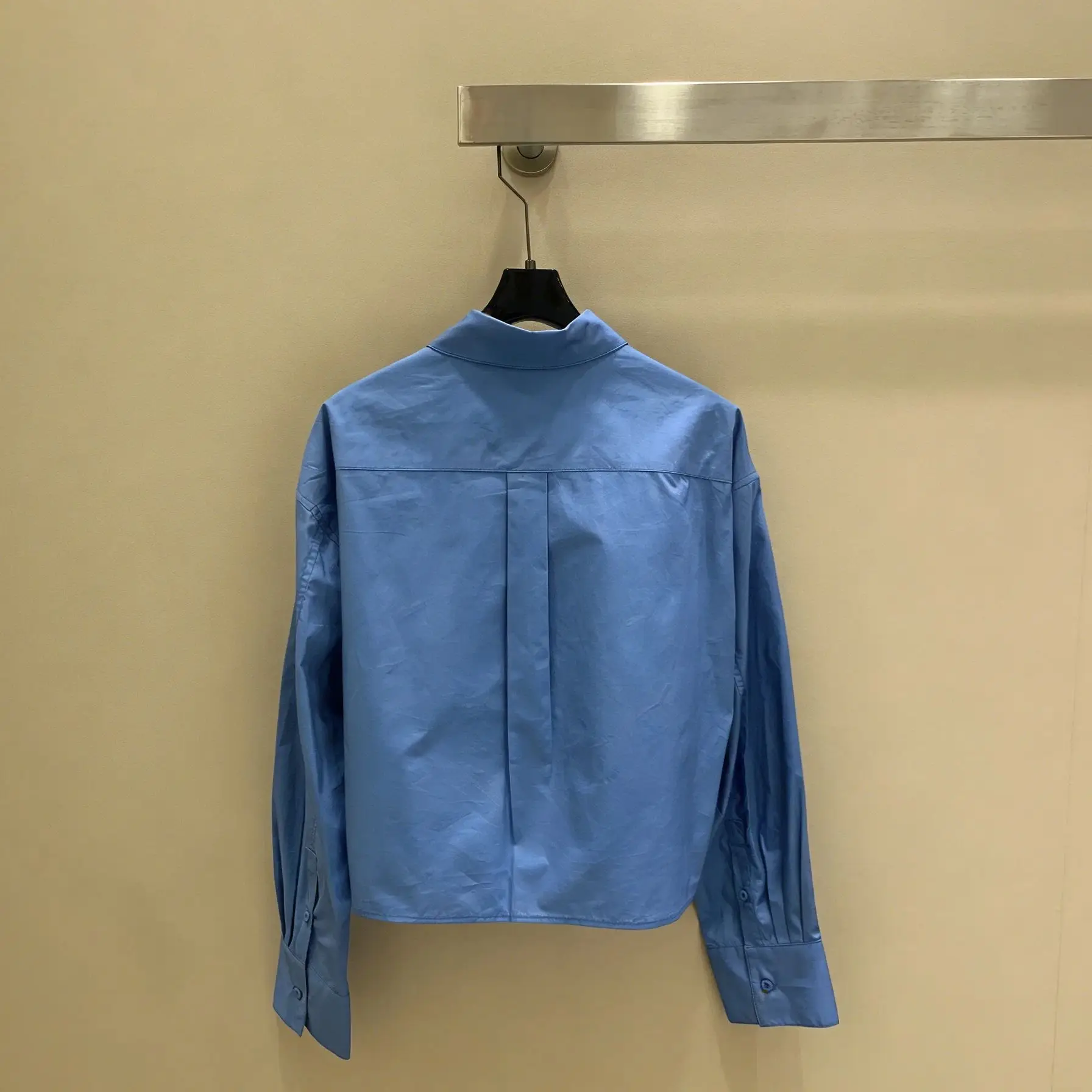 

Новая модная высококачественная верхняя одежда 2026 года