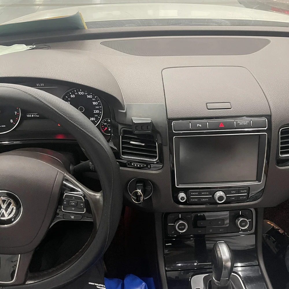15W Car Phone Holder for Volkswagen VW Touareg 7P 2011~2018 GPS Magnetic Support Clip Wireless Charging Base Accessories iPhone