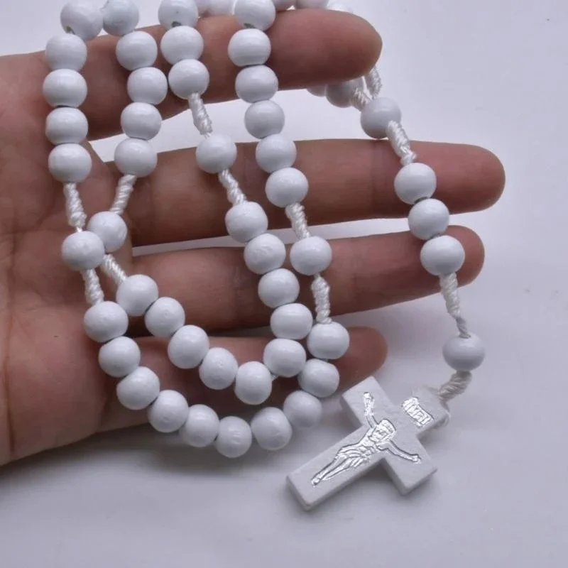 F26C Elegant Crucifix White Rosary Perles avec croix pour prière pleine conscience Couleur blanche Rosaire en bois