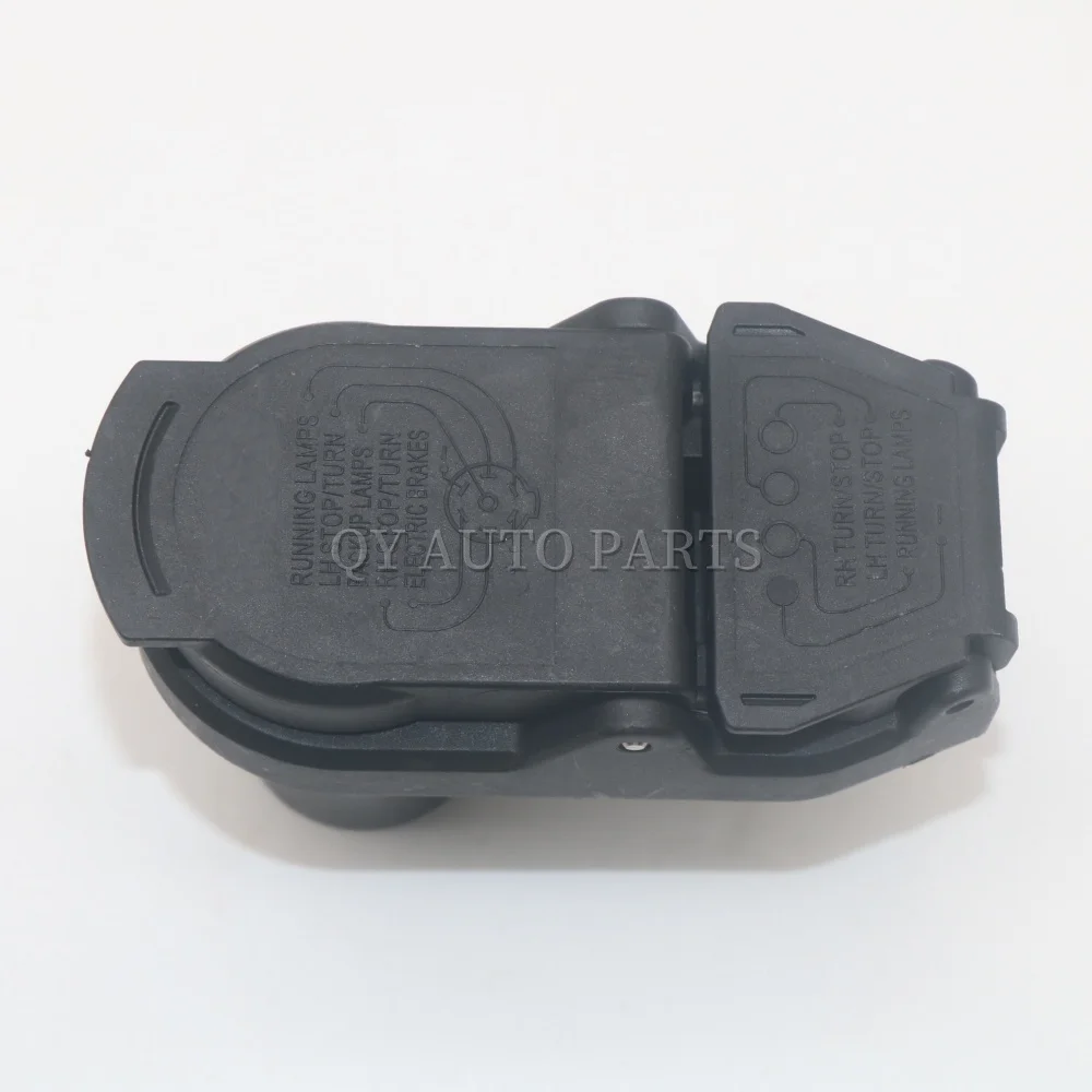 

MU5Z-14489-C MU5Z-14489-A Trailer Towing Wiring Plug Rear Bumper Connector for Ford F-250 Super Duty Ranger 2.3L 6.7L 2023-2024