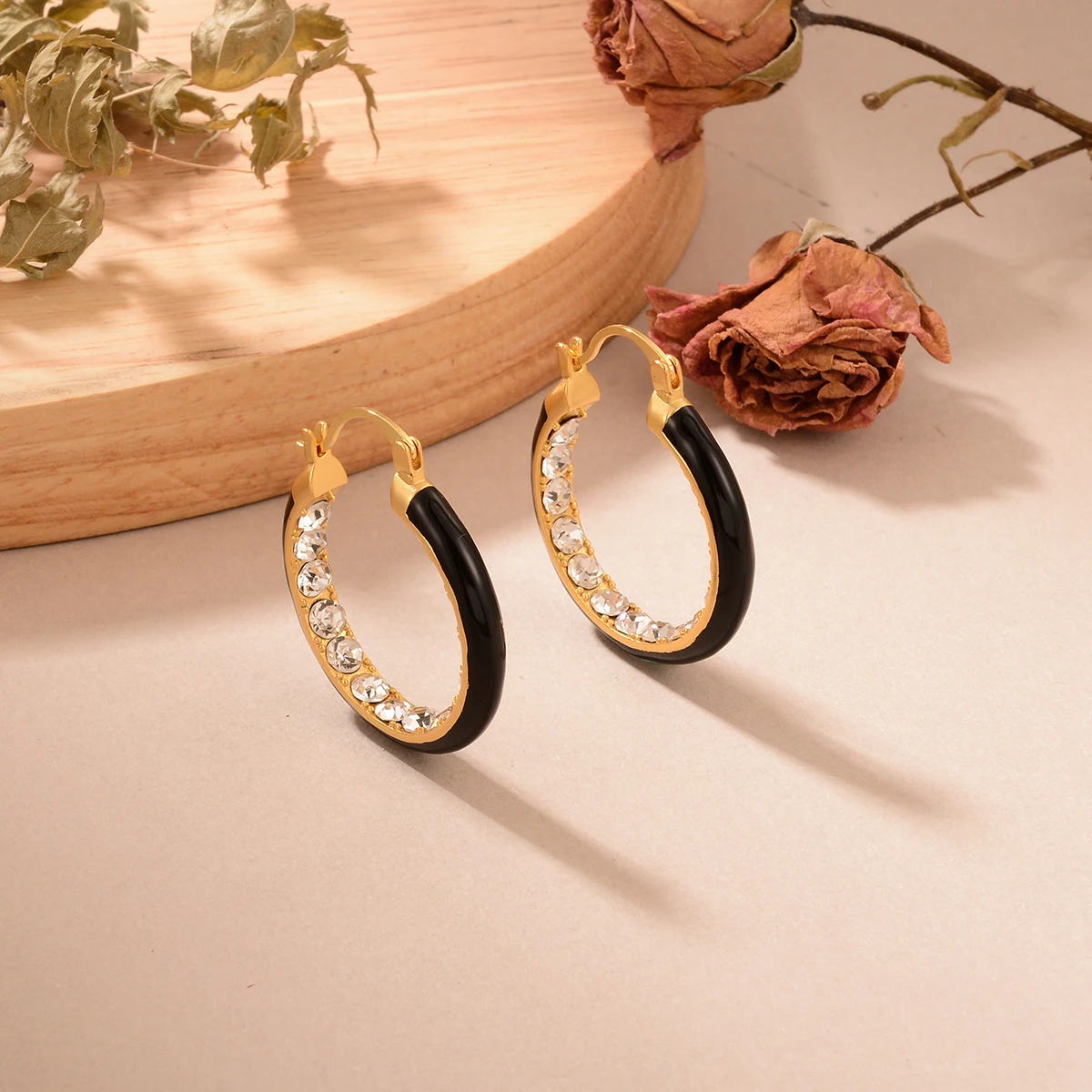 

New Trendy Black Enamel Hoop Earrings for Women, Vintage Sparkling CZ Pave Geometric Round Circle Earring Jewelry for Party Gift