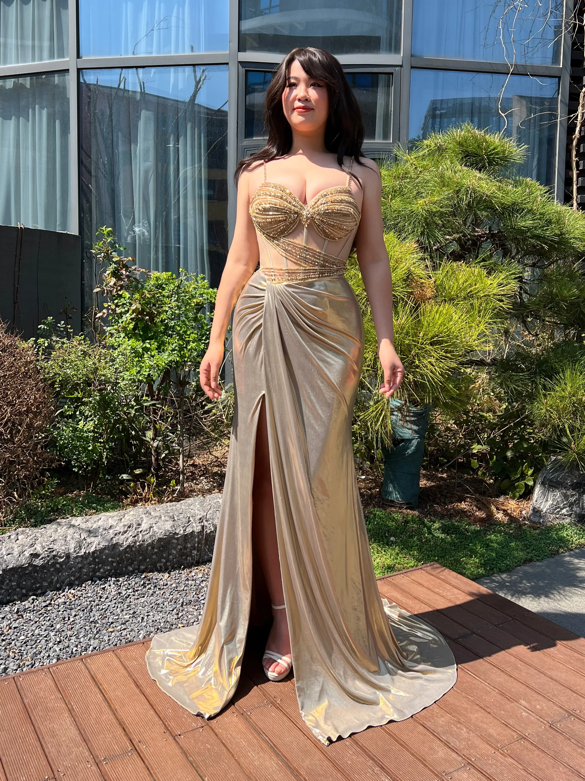 

Shalimar Zhang Golden Luxury Sequined Dress Party Dresses For girls gowns with diamond Handmade Spaghetti Strap Sexy Customized