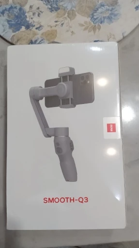 ZHIYUN Smooth Q3 – 3-Axis Smartphone Gimbal with Rotatable Fill