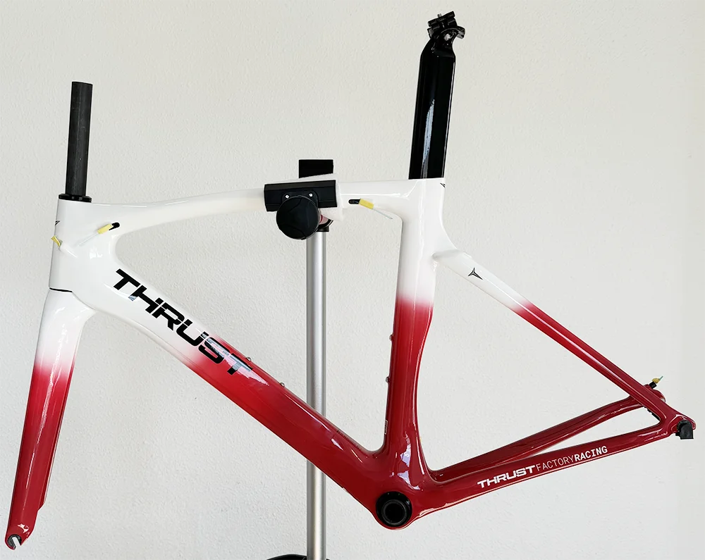ship from spain THRUST T1000 Carbon Road Bike Carbon Fiber Frame Bicycle 700C Wheel Bicycle Accessories Di2 And Mechanical