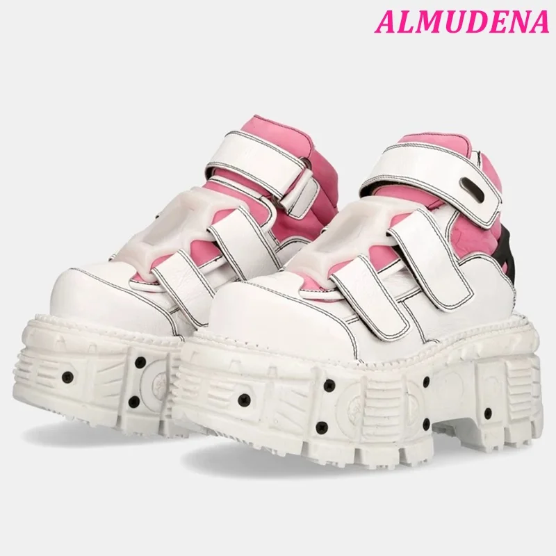 Różowe/białe płaskie platformy Punk trampki 2024 damskie zapinane Rock fajne miękkie buty Highten luksusowy projektant Lolita Cosplay buty