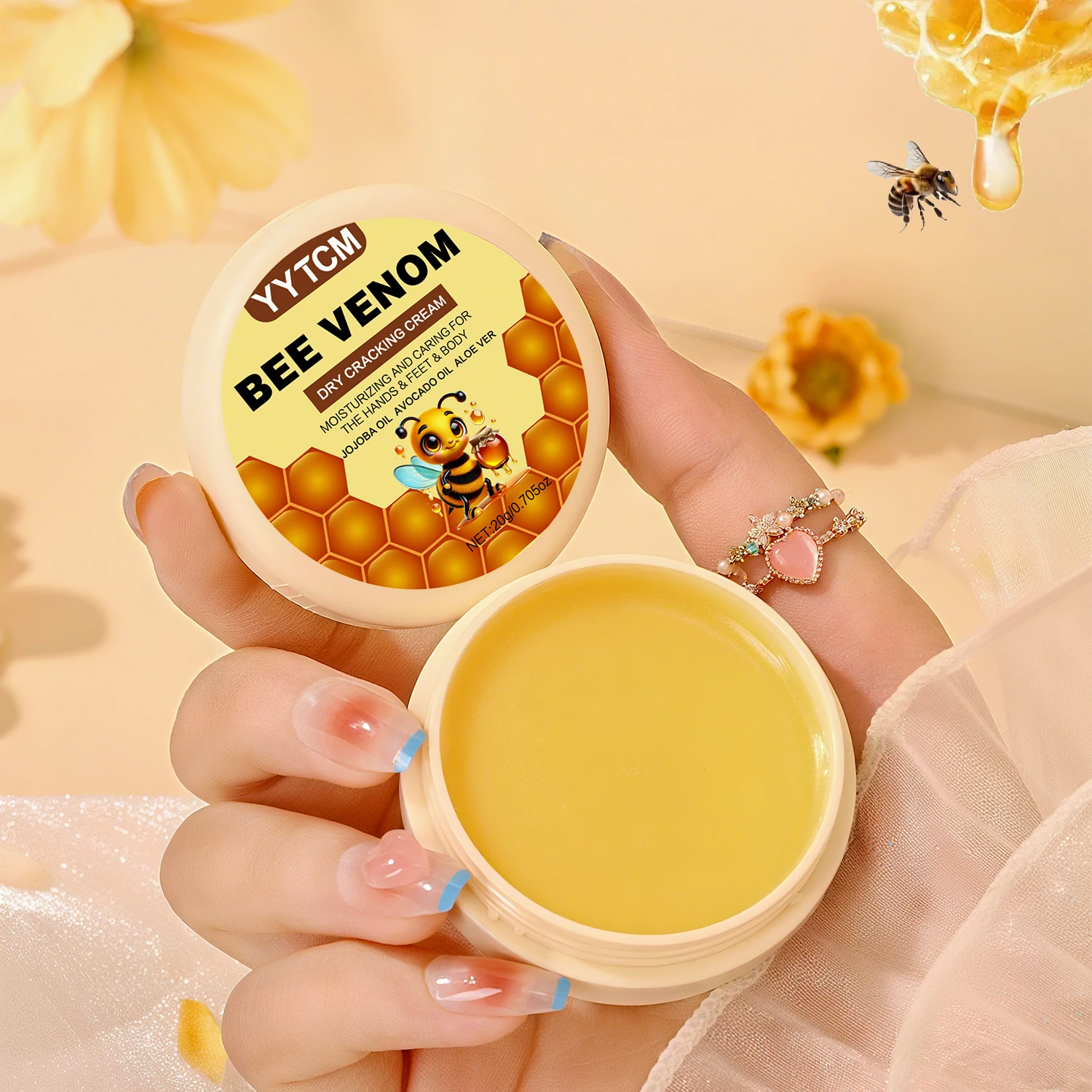 Bee Venom Dry Crack Moisturizing Cream, Hydrating & Nourishing for Autumn Winter, Smooth & Soft Skin Care, Hydrating Foot Cream view 2