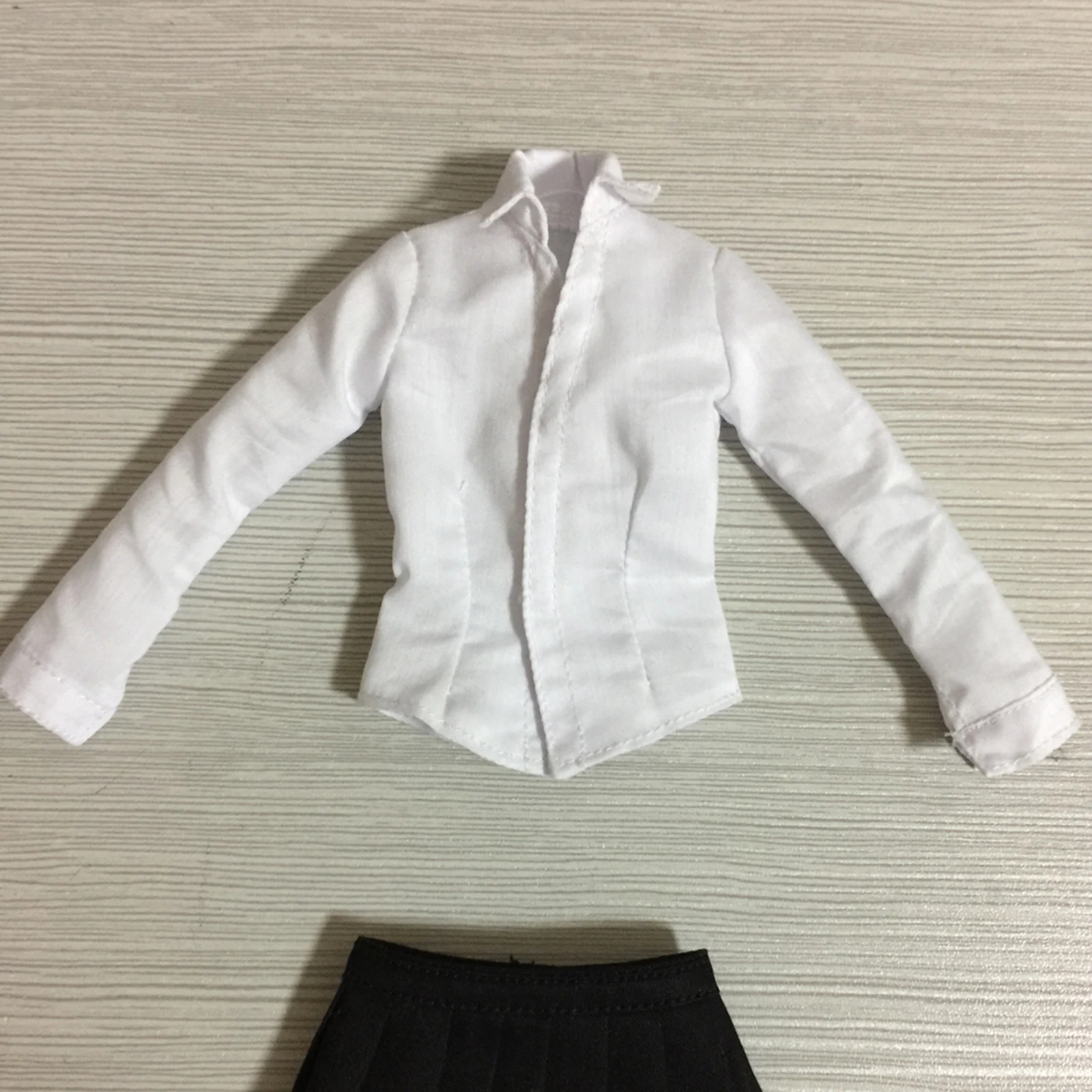 Camicia bianca in scala 1: 6, vestiti superiori, accessori per figure femminili per corpo femminile d'azione da 12 pollici HT / PHICEN PH / JIAOU / CY