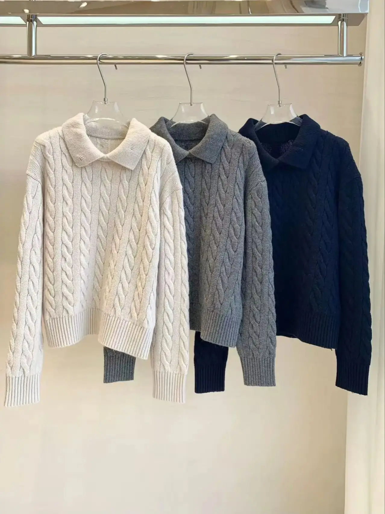 

Повседневный осенне-зимний однотонный свитер в рубчик с шерстяным воротником