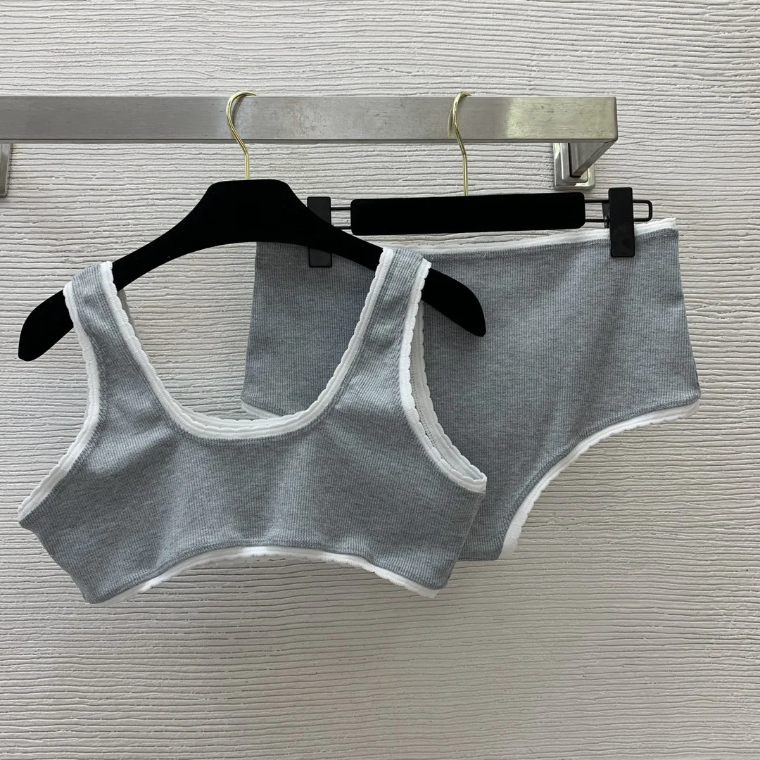 

High quality spring and summer women's contrasting color U-neck versatile vest+high waisted triangle underwear swimsuit set SU16