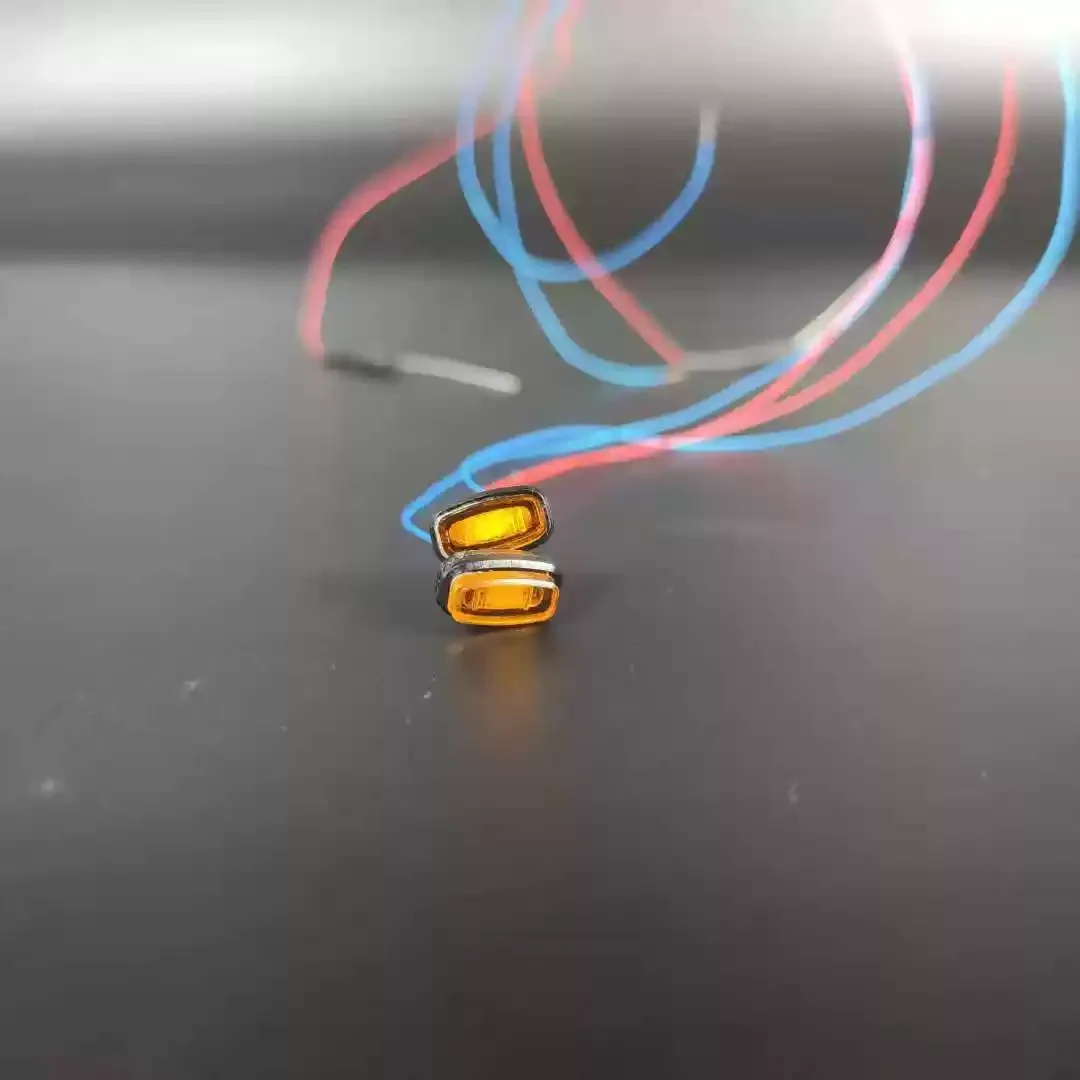 1 Paar 1/14 LED-Umrisswarnleuchten für Tamiya 1/14 RC Traktor-LKW und Muldenkipper-Modellspielzeug oder DIY-Upgrade-Teile – Detail 2