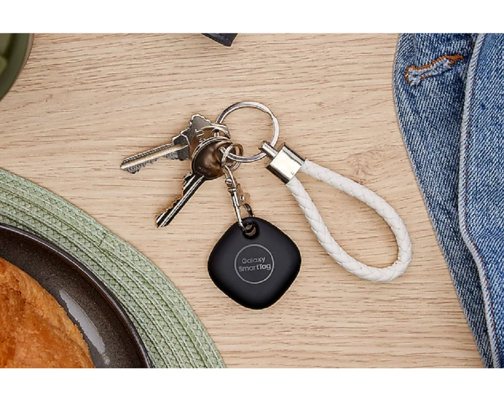 Samsung Galaxy SmartTag Bluetooth Tracker Item Locator for Keys, Wallets, Luggage, Pets and More