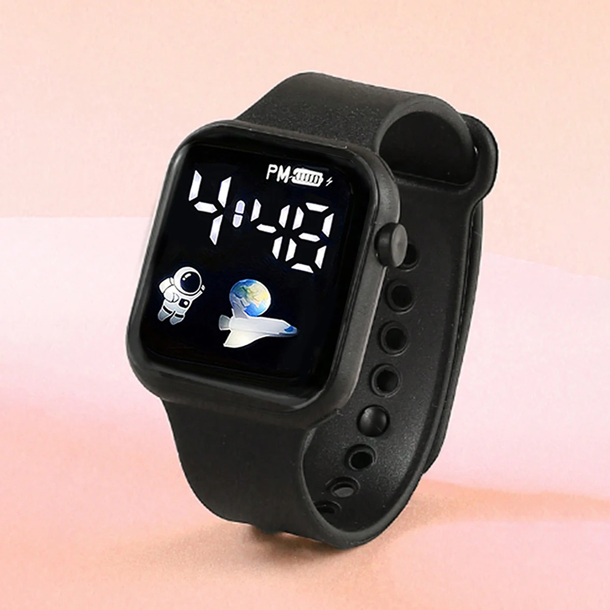 2-Piece Set of Black Silicone Digital Watches with a Simple Football Series Accessory Set, Suitable for Daily Wear and Holiday Parties No Smart Functions