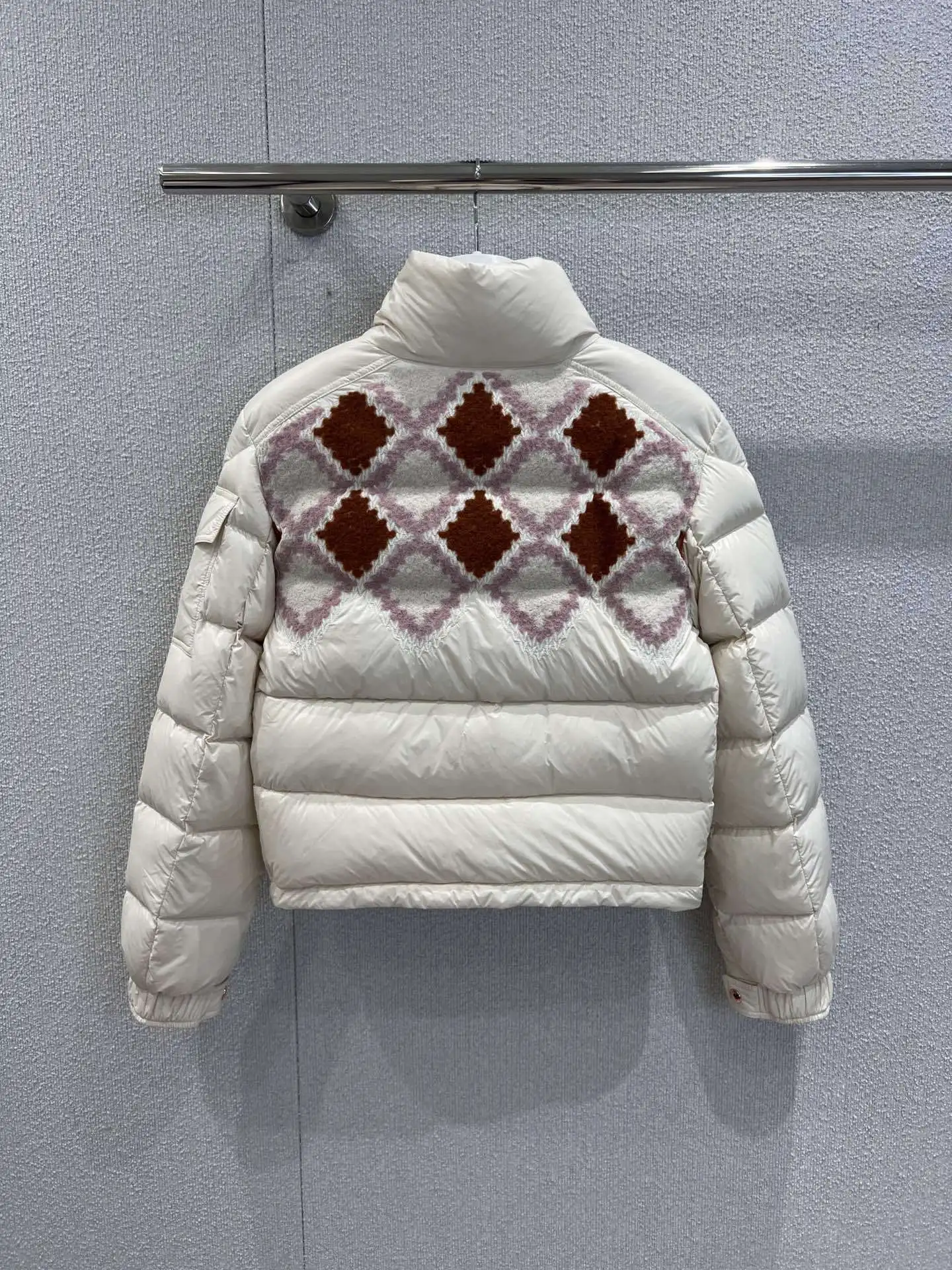 2025 Women's Plaid Embroidery Down Jacket Winter White Puffer Coat With Patchwork Design Fashion Quilted Outerwear
