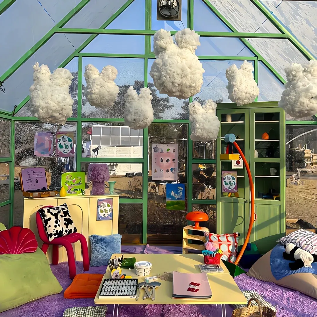 

Portable Infrared Ems Rf Facial Beauty Device Face Lifting Radio Frequency Golden Finger Massager