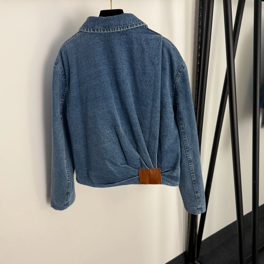 

Spring and summer women's waist cinched long sleeved zipper denim jacket+pleated waist cinched denim pants SU109