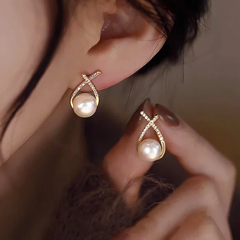 Gold Farbe Metall Mode Koreanische Perle Ohrringe Für Frauen Funkelnden Zirkon Anhänger Manschette