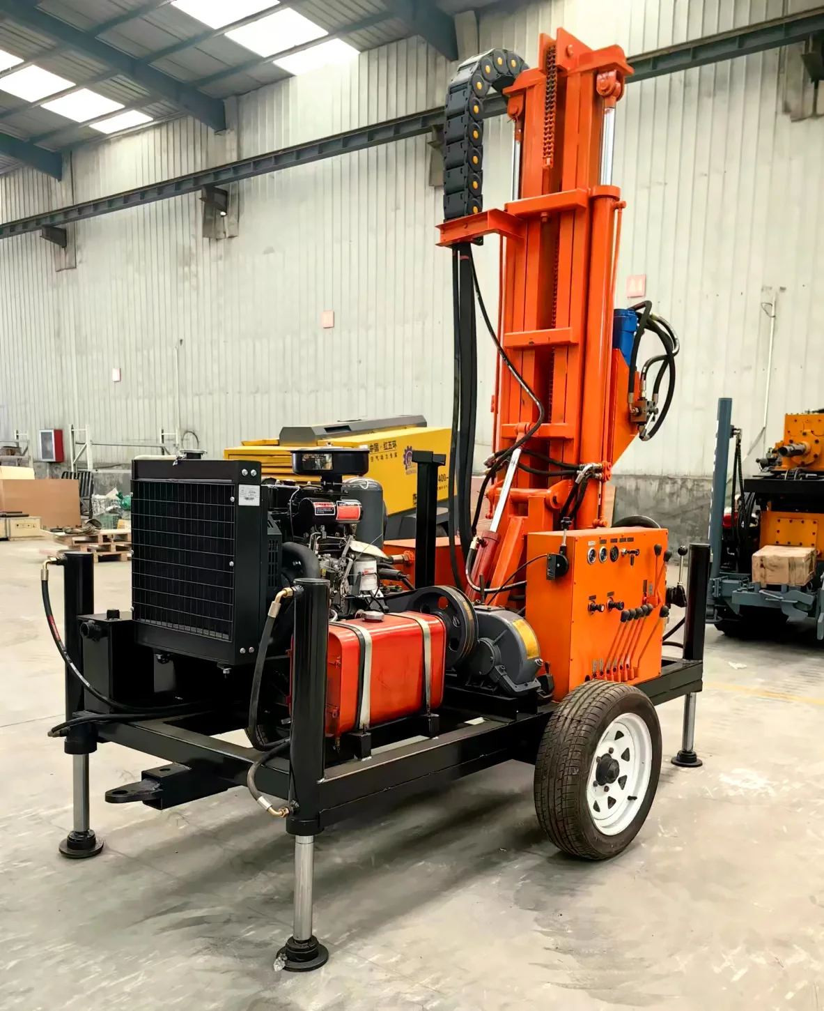 تخصيص 200M منصات حفر آبار المياه عجلات نوع منصات الحفر الهيدروليكية للبيع #3