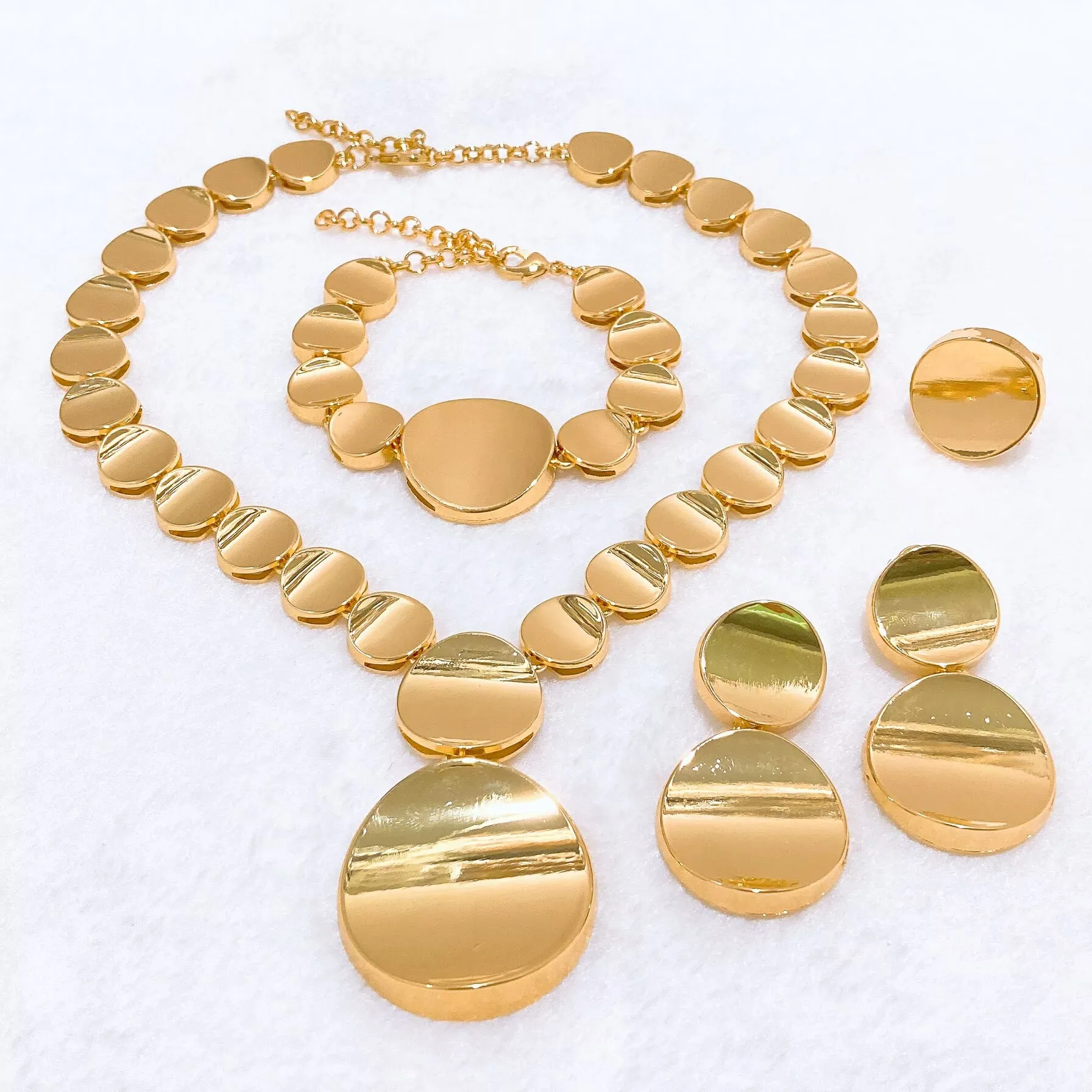 Yulaili Polished Italian Jewelry Set Gold Plated Alloy Nigerian Dubai Wedding Party Necklace Earrings Bracelet Ring I0138