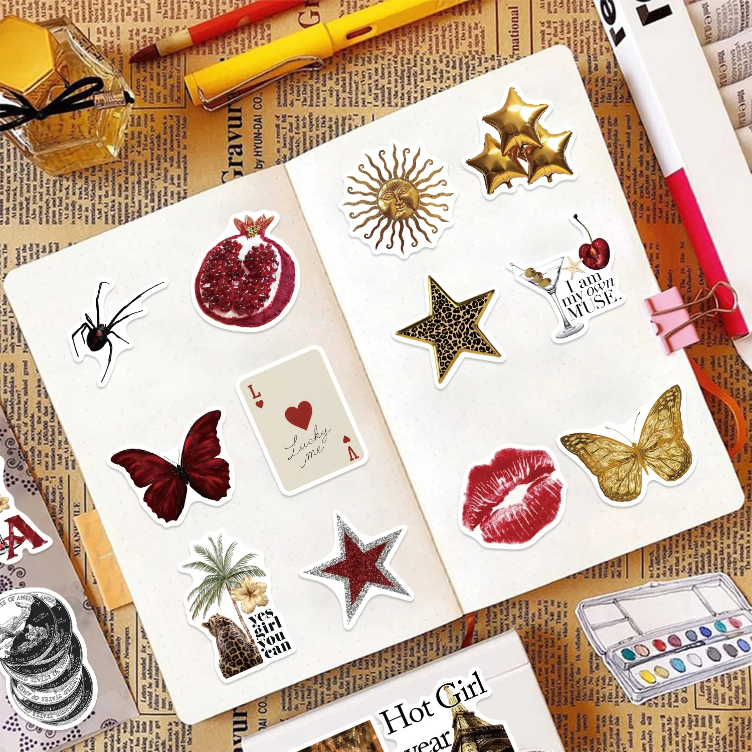 50/100 SZTUK Złoto-Czerwone Naklejki Y2k Szczęśliwe Dziewczyny Naklejki DIY Scrapbooking Telefon Bagaż Deskorolka Wodoodporne Naklejki PVC Coquette