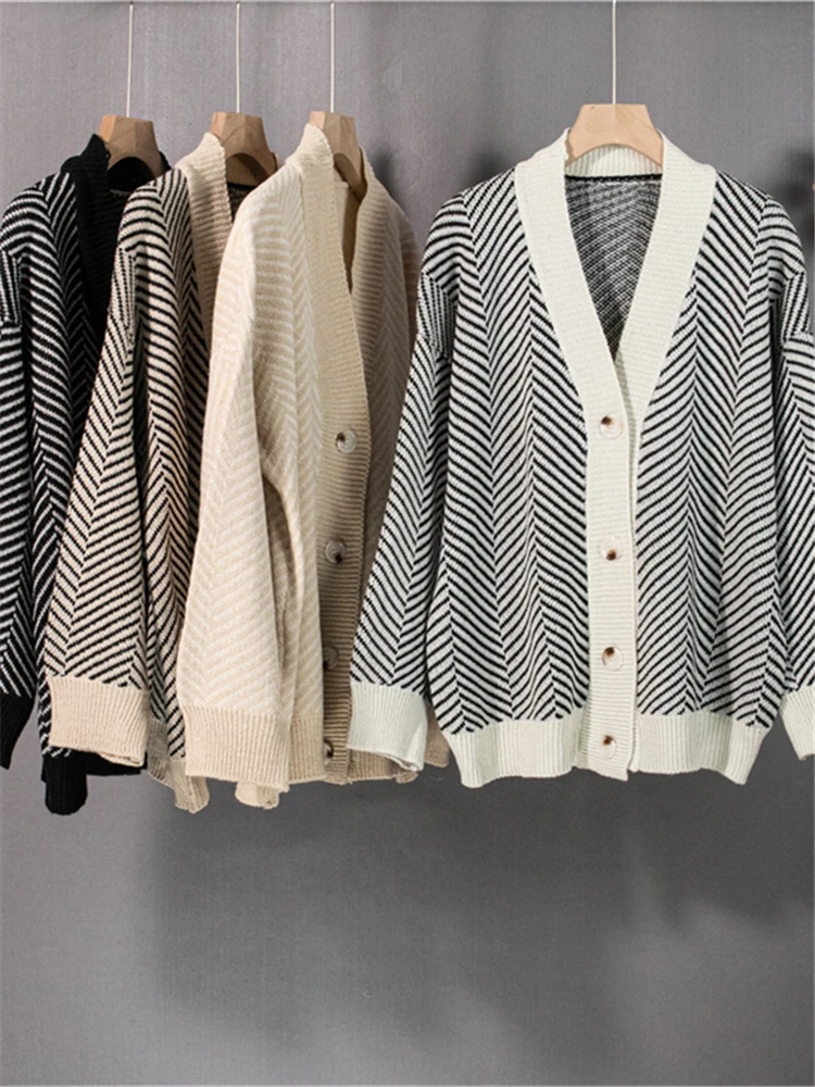 Colorfaith New 2022 Fashionable Elegant Oversized Striped Cardigans Knitted Vintage Women\'s Autumn Winter Sweater Tops SWC1507JX