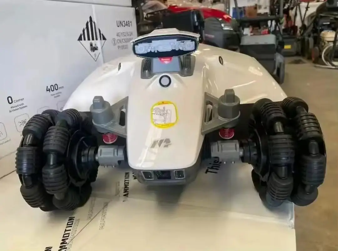 

Brand New Mammotion LUBA 2 AWD 5000H Robotic Lawn Mower Cutting: 55-100 mm 2025