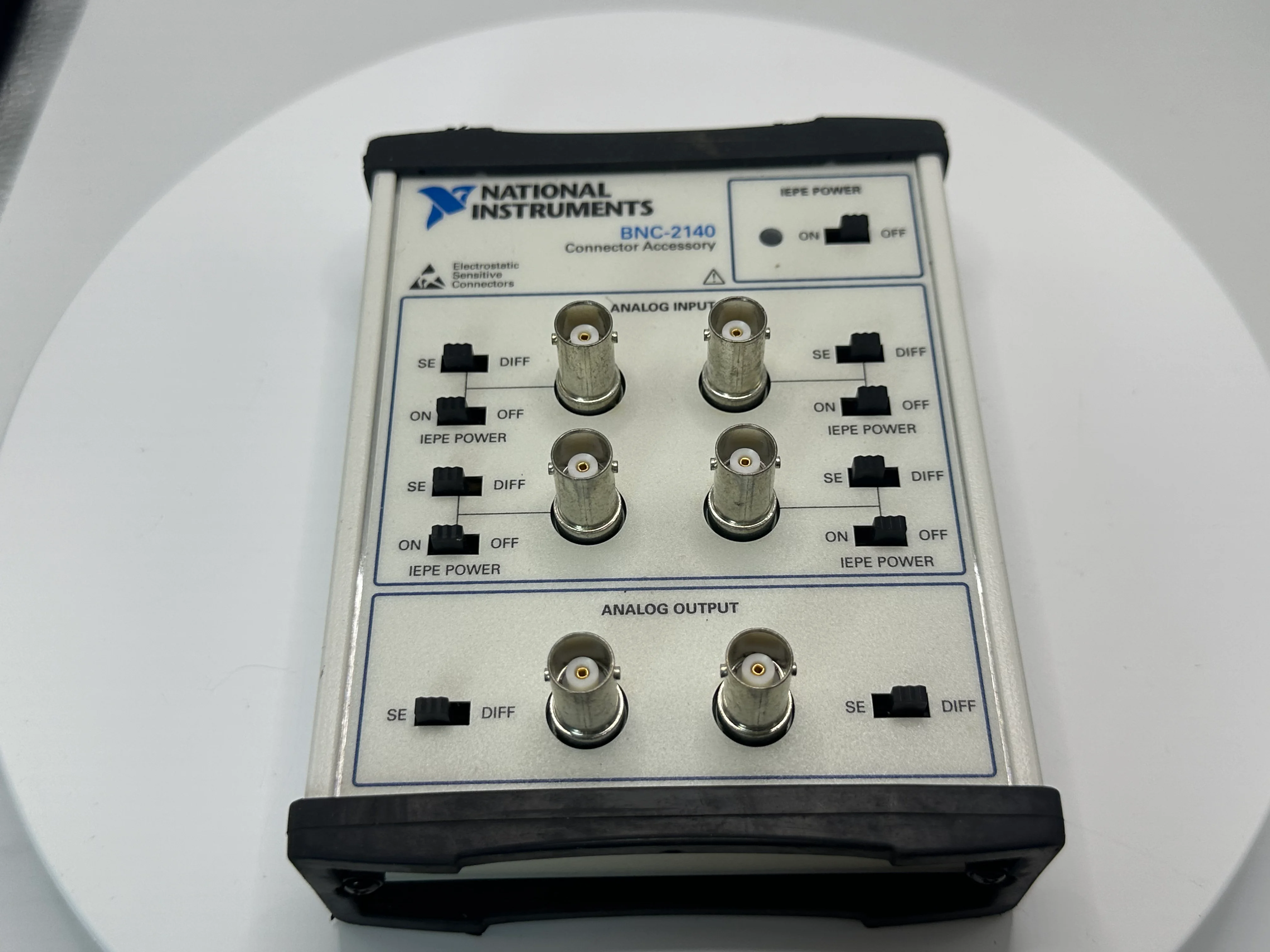 National Instruments NI BNC‑2140 DSA Signal Conditioning Box