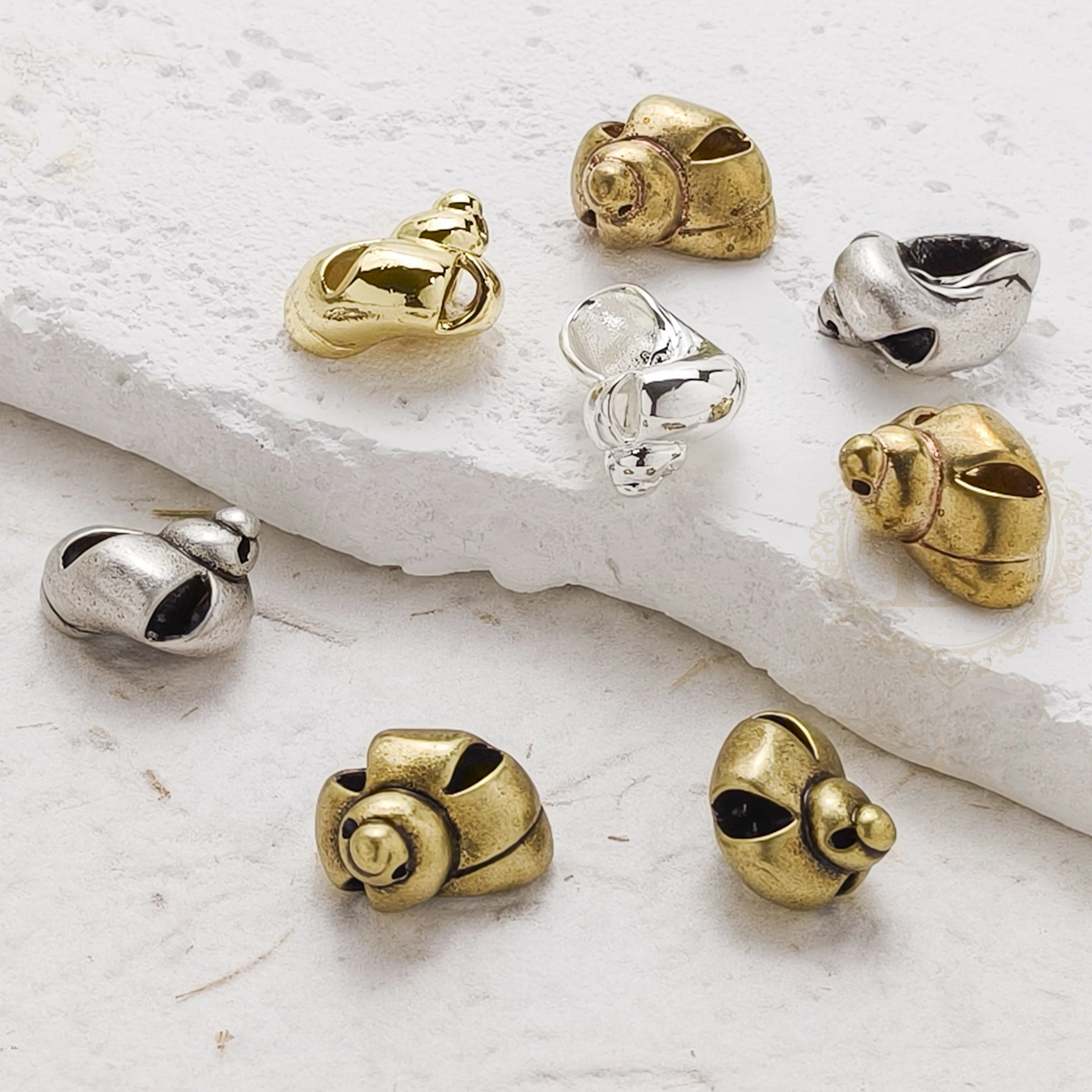DIY Supply-One Piece Casted Brass Charm - Snail 18x18mm (4929C-9)
