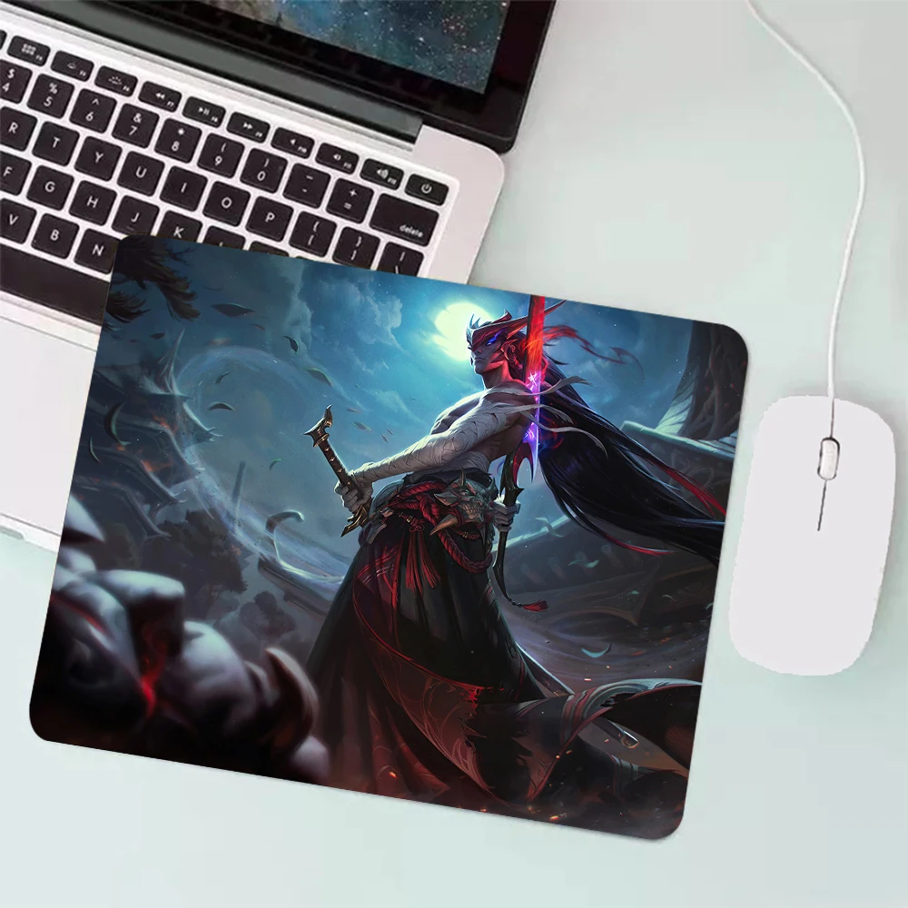 League of ATIONS End Yone Petit tapis de souris de jeu, PC Gamer, clavier, souris, sous, média, ordinateur, bureau, polymères, ordinateur portable