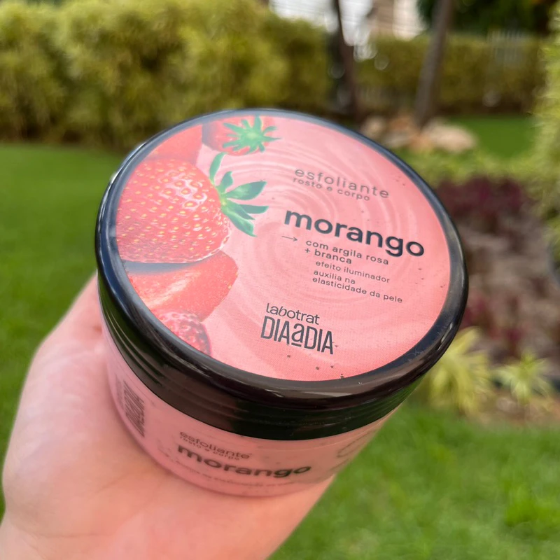 ESFOLIANTE DIA A DIA LABOTRAT CHEIRO FRUTA CORPORAL E ROSTO MORANGO PITAYA MELANCIA MARACUJA SKINCARE SKIN CARE