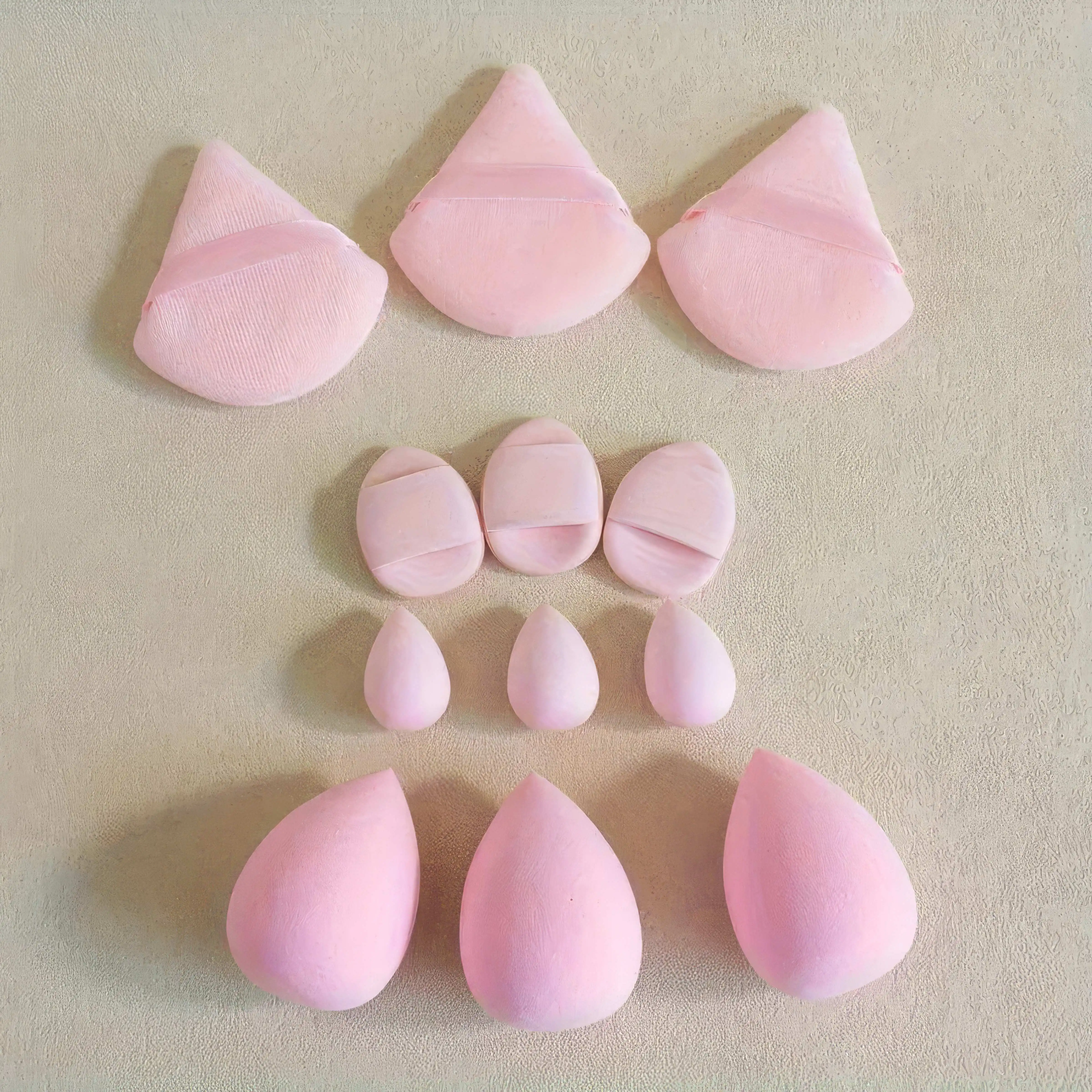1 Set of 12 Pink/skin/deep Purple Beauty Eggs, Small and Cute, Easy To Clean, Suitable for Daily Use and Holiday Gifts