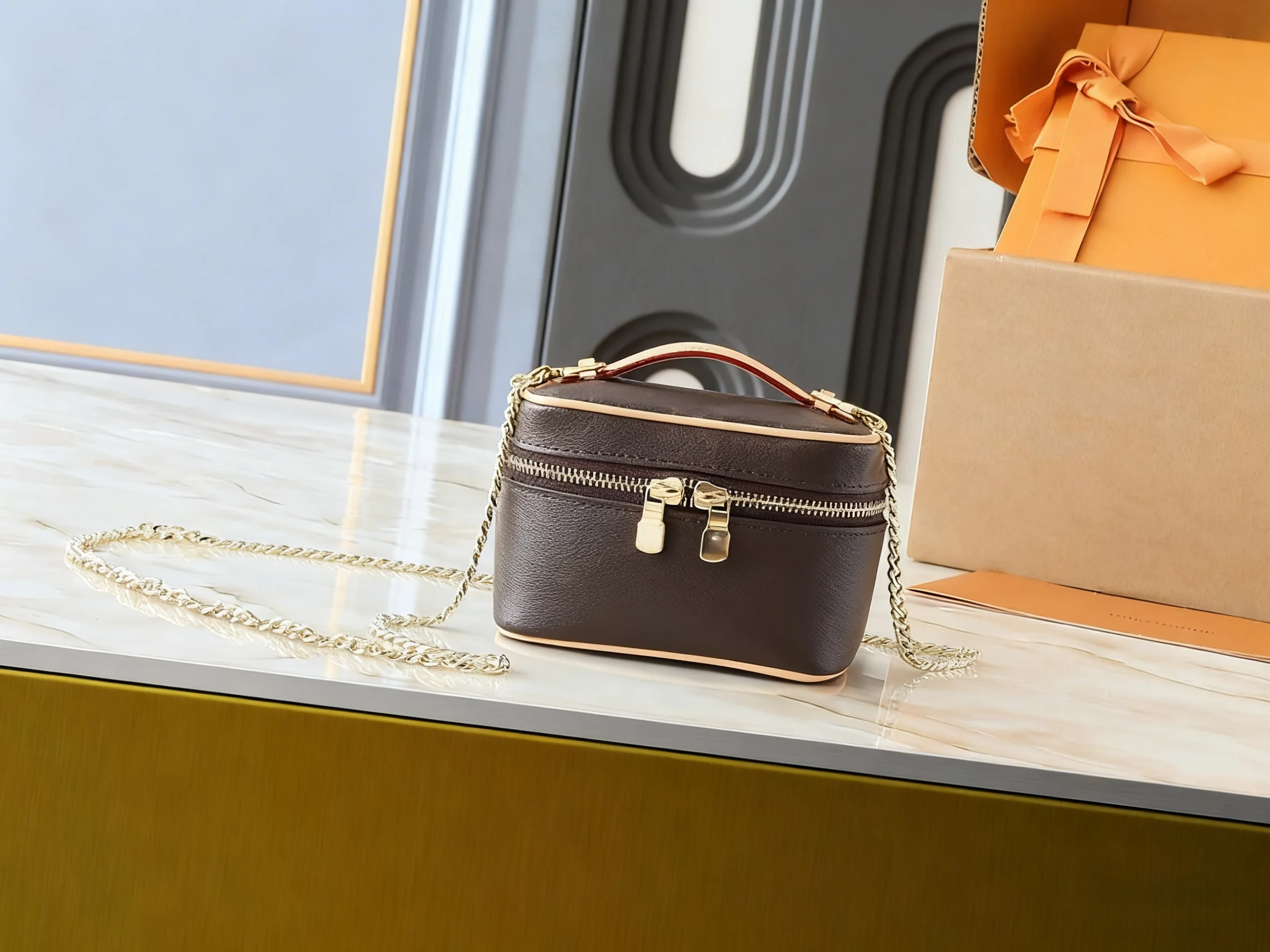 

2025 New SIZE: 14 OR 20 OR 24 CM Fashionable Versatile bags leather Portable can be carried on the shoulder no boxes