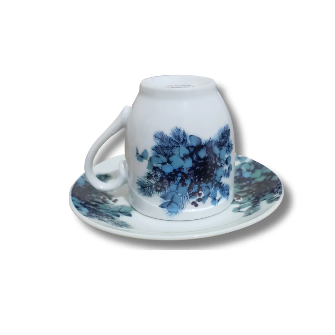 Kalimli gelekel kahve servis