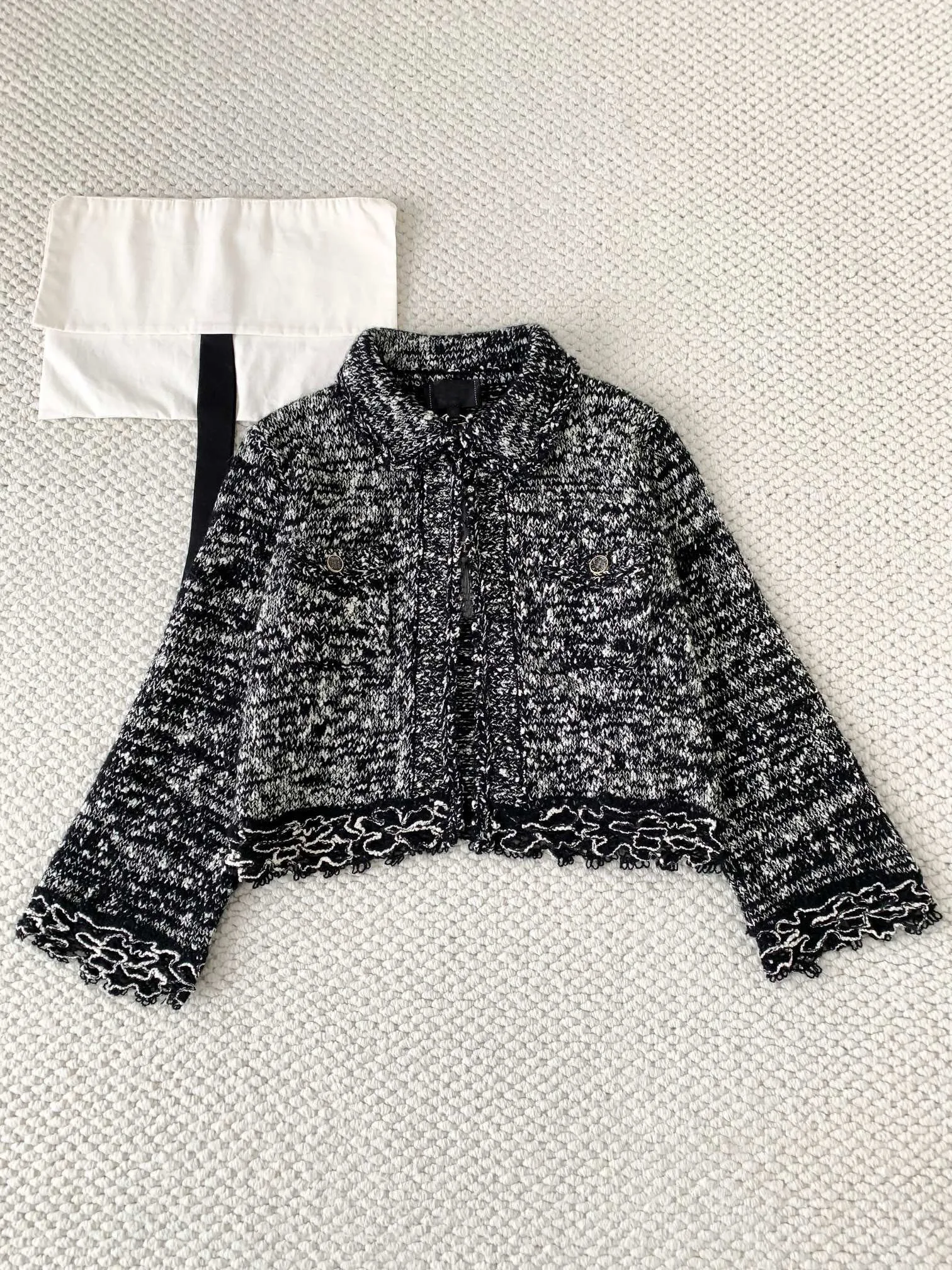 

Высокое качество, новинка 2025, женская одежда, осенний однобортный свитер с откидным воротником и принтом, кардиган, модный универсальный