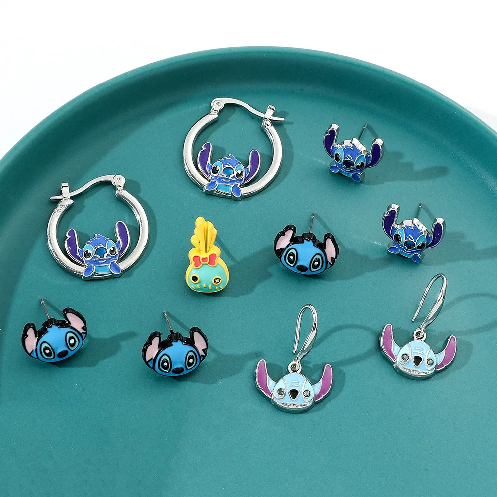 Boucles d'oreilles Disney Stitch Anime CAN o & Stitch, figurine de dessin animé, insigne en métal, clous d'oreille, accessoires de bijoux Kawaii, cadeaux