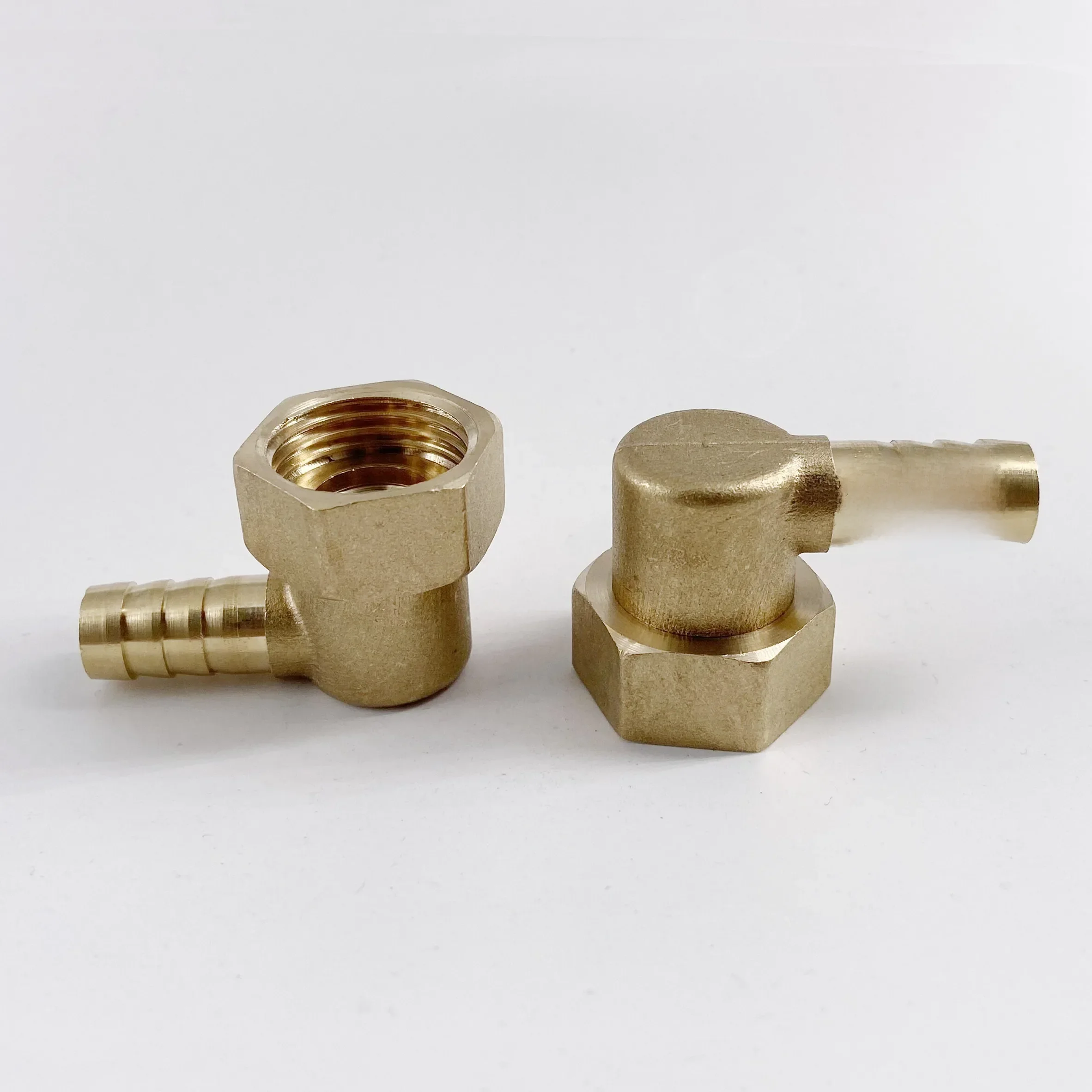 Connecteur de raccord de tuyau en laiton rotatif à 90 degrés, filetage femelle 1/2 "BSP à 4mm 6mm 8mm 10mm