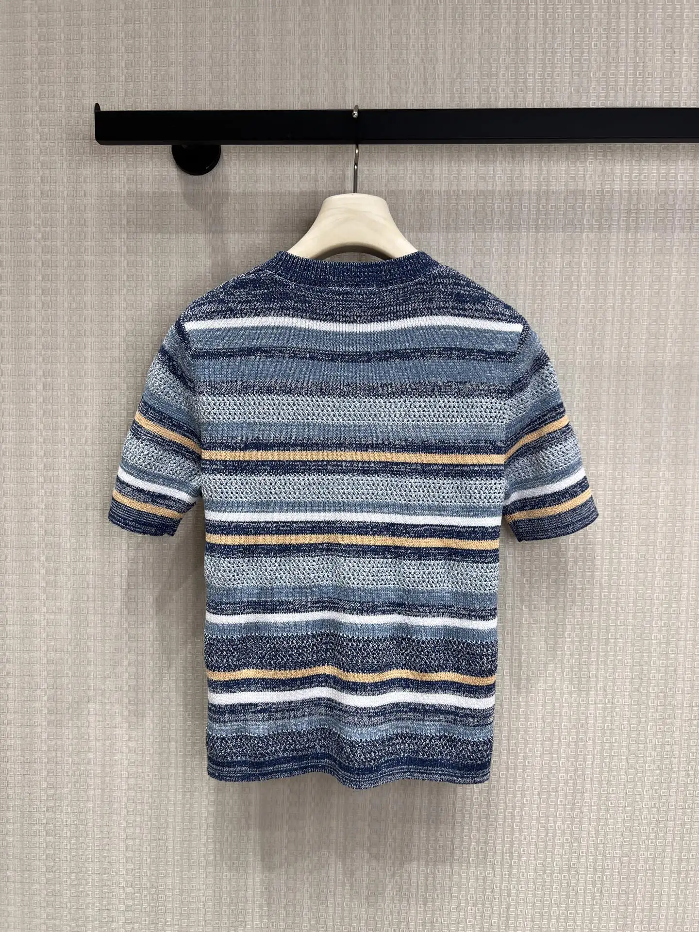 

2026 New Fashion Spring Vintage Color Block Slimming O-Neck Striped Half Sleeve for Women High Quality
