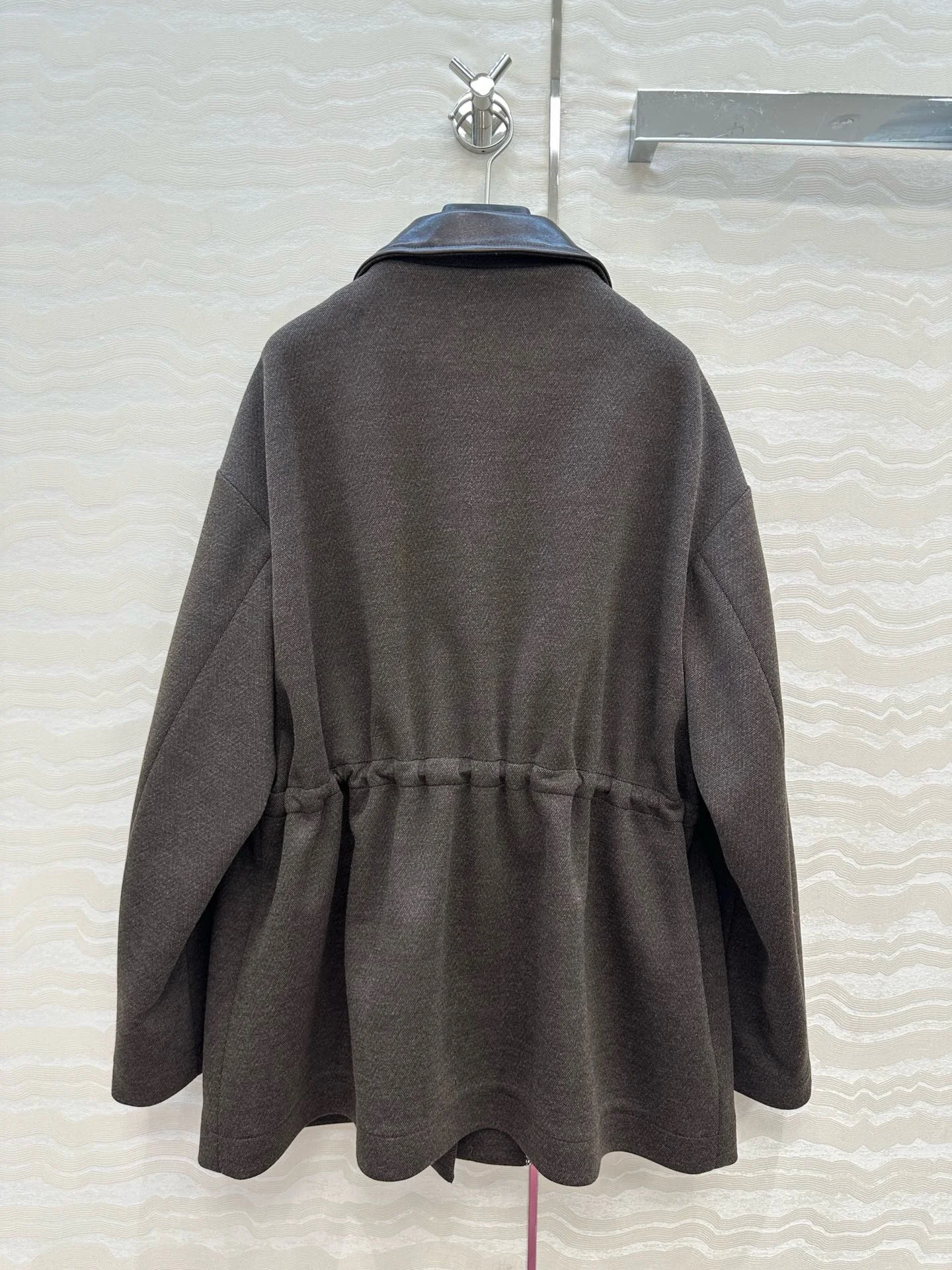 سترات كلاسيكية من الجلد الطبيعي للنساء لخريف وشتاء الراقية بسيطة واحدة الصدر معطف من نسيج الكشمير النحيف