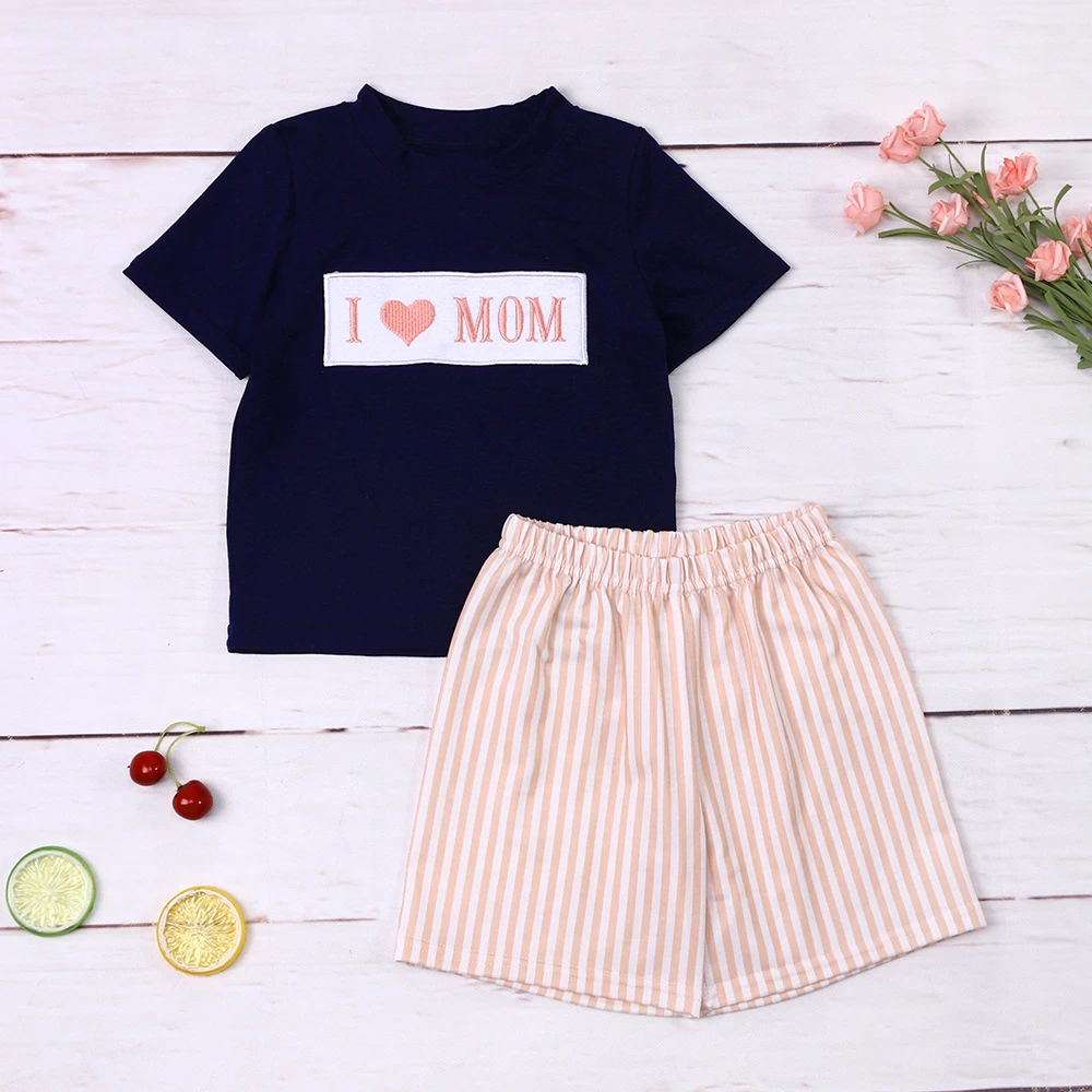 

Baby New Cotton Short Sleeved Black T-shirt Set Neck I Love Mom Embroidery Boy Top Clothes And Orange Stripe Shorts Suit