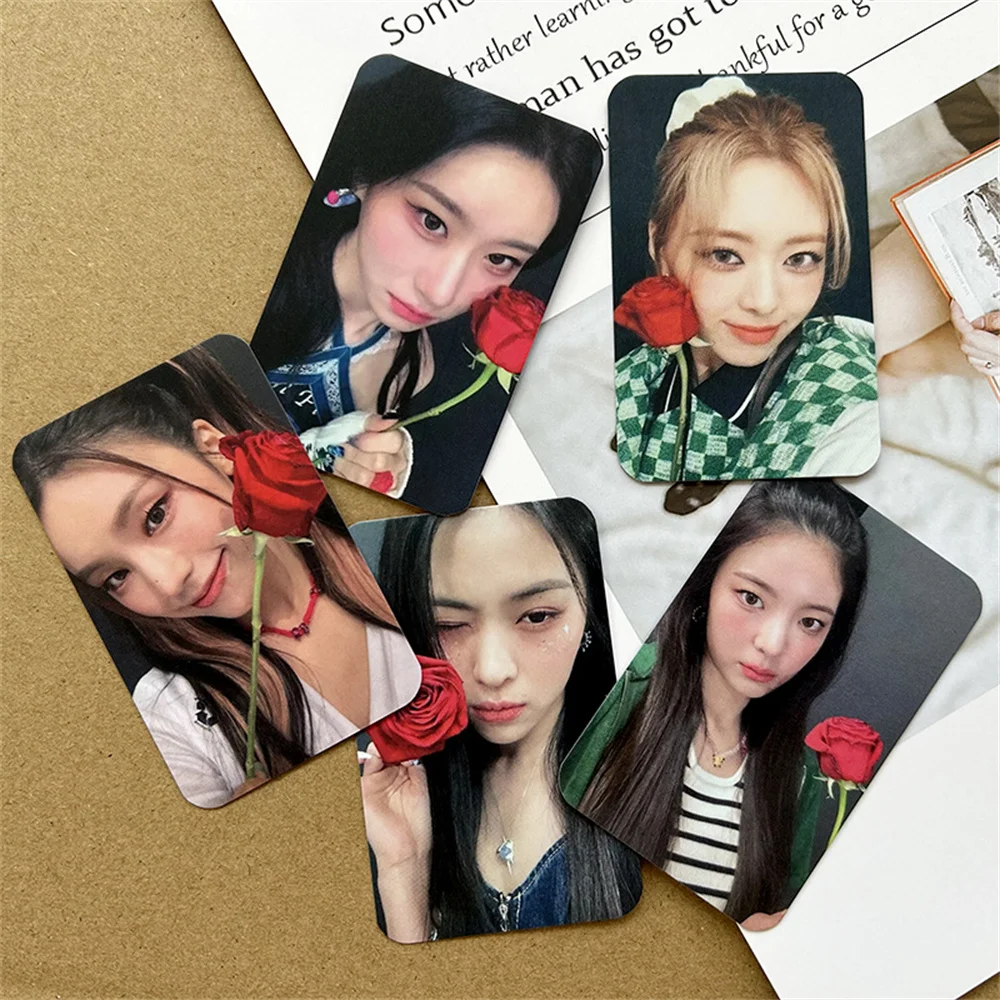 Kpop ITZY CHESHIRE Postcards Album New Lomo Cards Super Arena Photo Print Cards For Fans Collection Gift RYUJIN YUNA CHAERYEONG