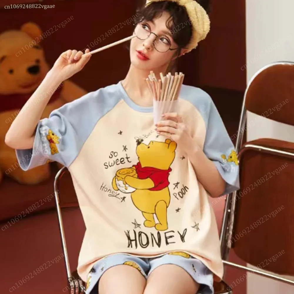 

2024 Summer Disney Winnie the Pooh T Shirt Women Short Sleeve Boys Girls Kids Polyester Tee Couple Clothes Children