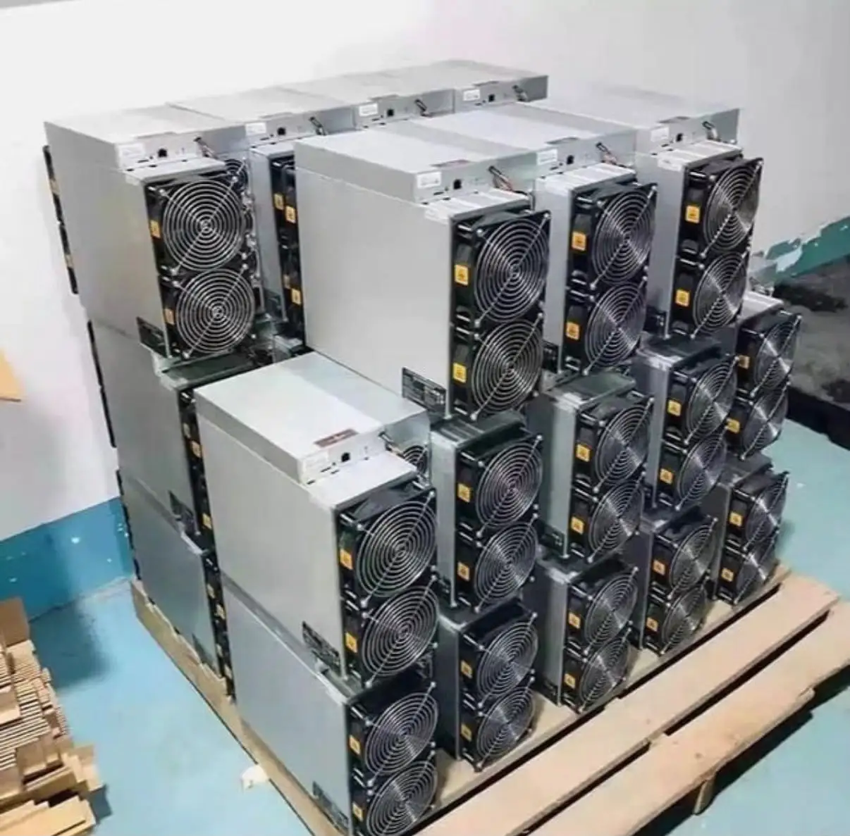 BL PROMO SALES  Bitmain Antminer S19J Pro 104TH/s Bitcoin Miner