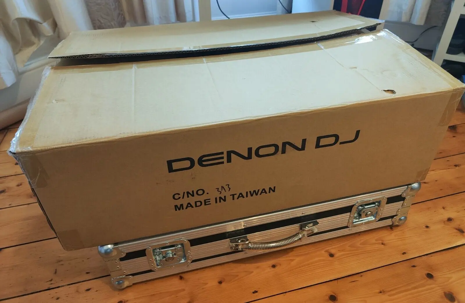 

Лидер продаж, Автономная консоль Denon DJ Prime 4 с лебедем и защитным чехлом, бесплатная доставка