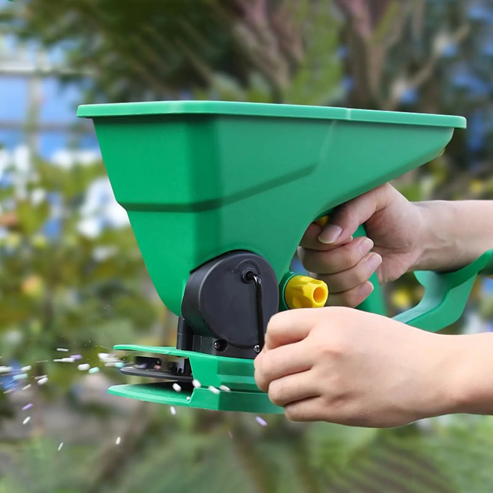 

Manual Seed Spreader Adjustable Fertilizer Dispenser for Greenhouse Backyard & Farmland Reusable Handheld Garden Spreader