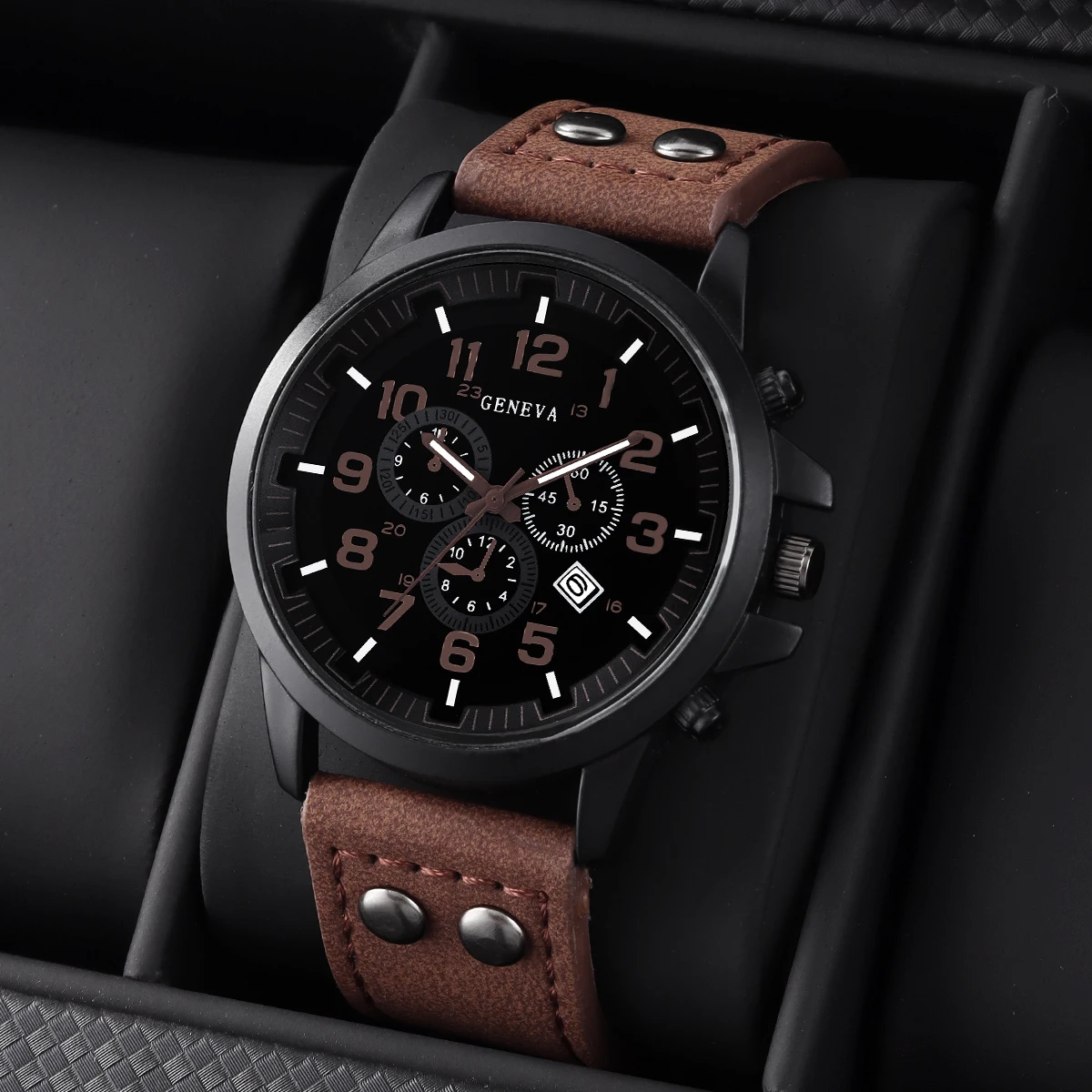 5-Piece Set of Men's Brown Sports Watches with Wallet, Accessories Set, Calendar, Fashionable Casual Digital Dial Quartz Watch, the Best Gift for Father
