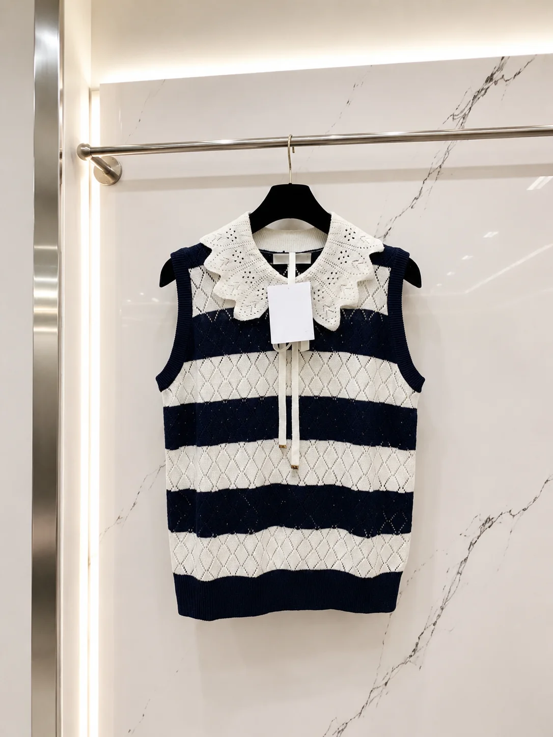 2026 Women Sleeveless Sweater Eyelet Ruffle Lapel Self Tie Striped Hollow Knit Relaxed Silhouette