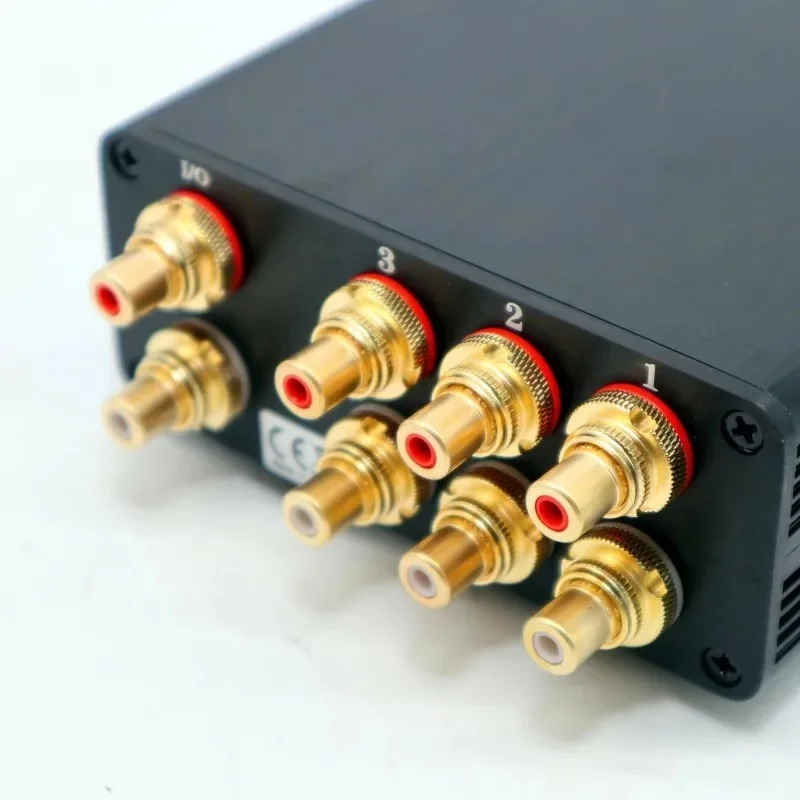 TIANCOOLKEI HiFi-CMC wysokiej klasy pasywny selektor wejścia audio RCA 3 grupy 2 kanały 3 wybierz 1 przełącznik wejścia sygnału audio wyjściowego (czarny) — Zdjęcie 2 z 2