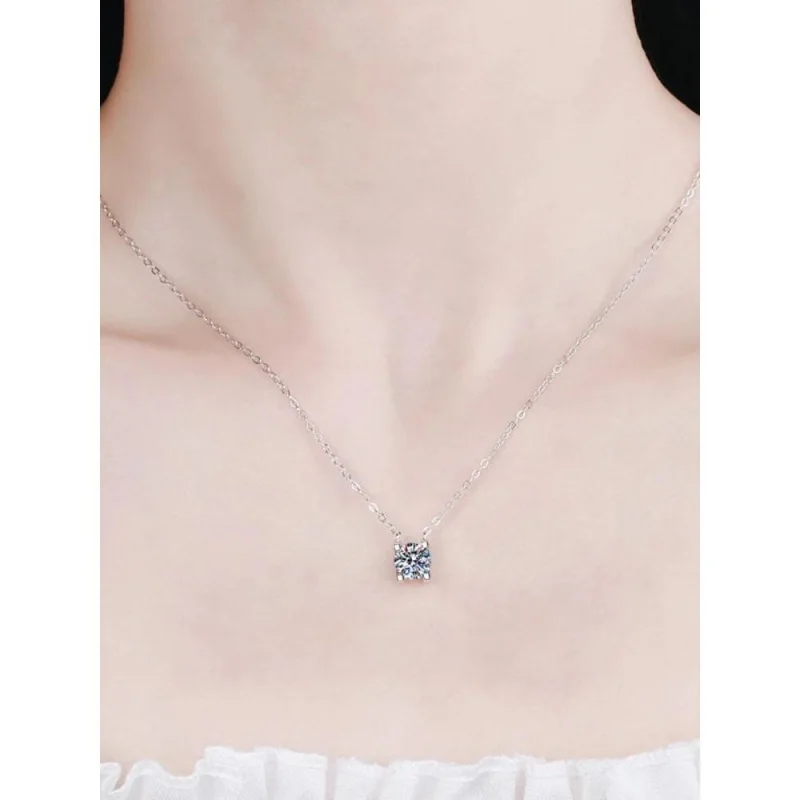 MoisaLuxe Official Store GRA Moissanite Plata Sterling 925 Silver Pendant Necklace Classic Bull Head Rose Gold Clavicle Chain