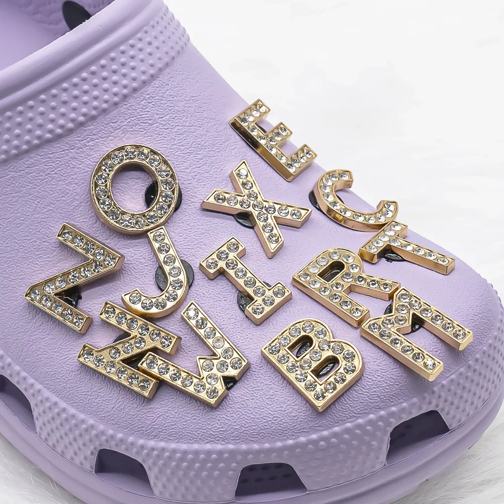 Breloques de chaussures en métal doré pour femmes et filles, lettres de luxe, alphabet Everg, décorations de chaussures, épingles pour sandales, cadeaux de fête bricolage, 1PC