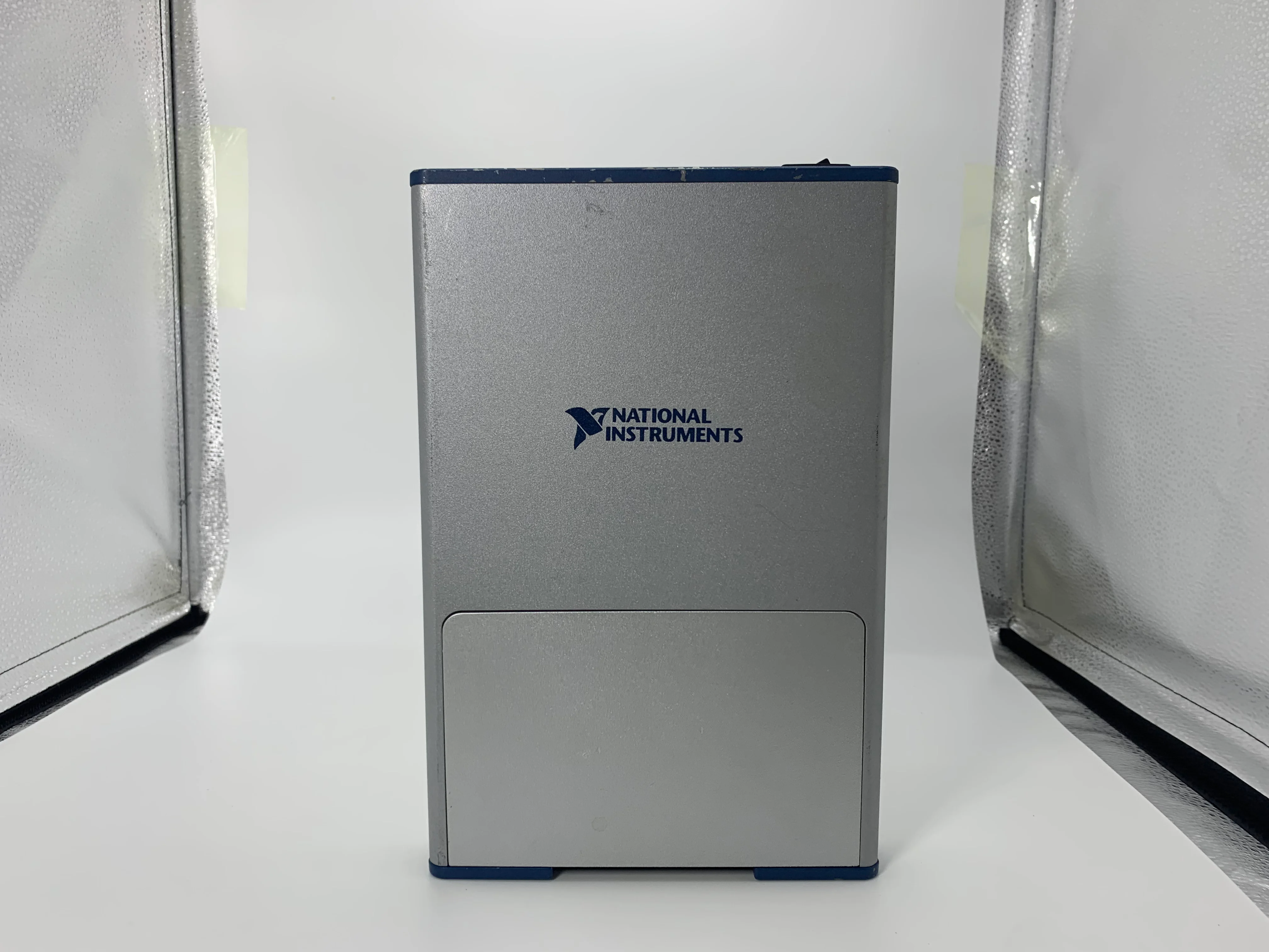 NI USB-6351 X Series Multifunctional DAQ Device 150099A-04L