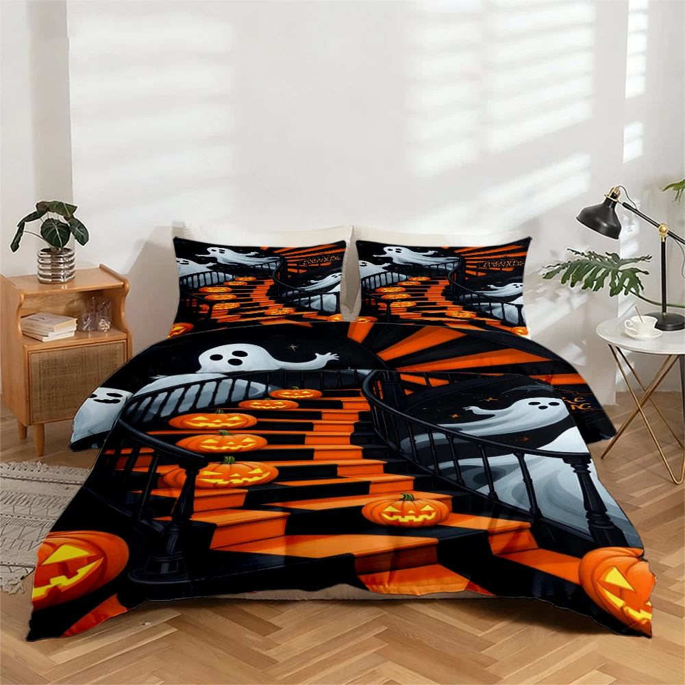 Juego de Ropa de Cama con Estampado Digital de Alta Definición, Juego de Funda Nórdica con Diseños de Calabaza, Murciélago y Casa Encantada, Juego de Funda Nórdica con Estampado Grande, Incluye 1 Funda Nórdica + 2 Fundas de Almohada, Apto para Dormitorio, Habitación de Invitados, Decoración del Hogar, Juego de Tres Piezas de Funda Nórdica y Fundas de Almohada de Fibra de Poliéster, Ropa de Cama Ultrasuave, Tela Gruesa, Apto para Todas las Estaciones, Lavable a Máquina, 3 Piezas